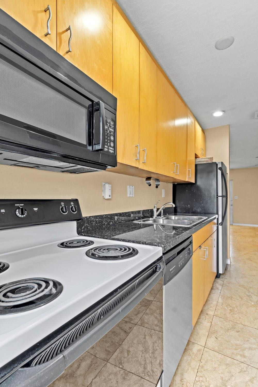736 NE 13th Ct 21