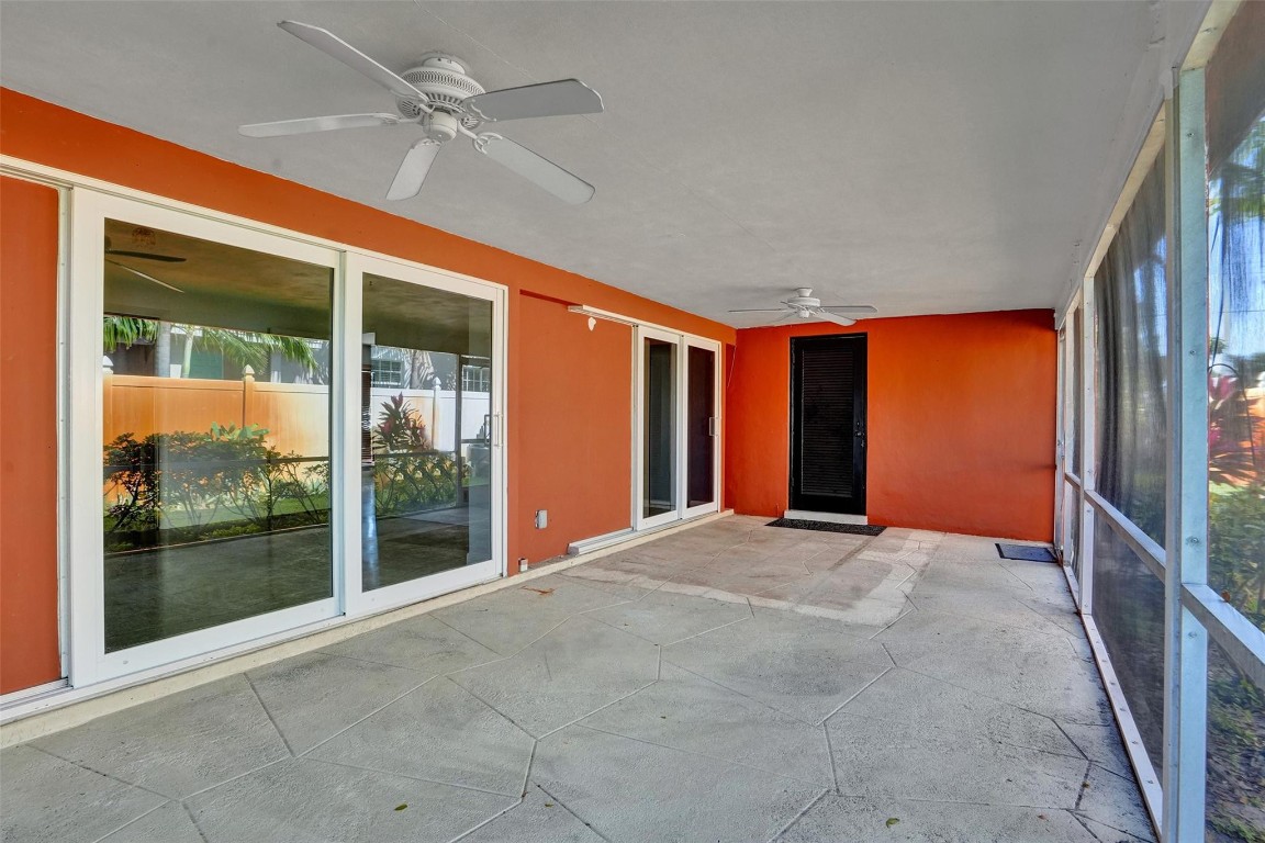 1061-1081 NE 26th Ave #1-2