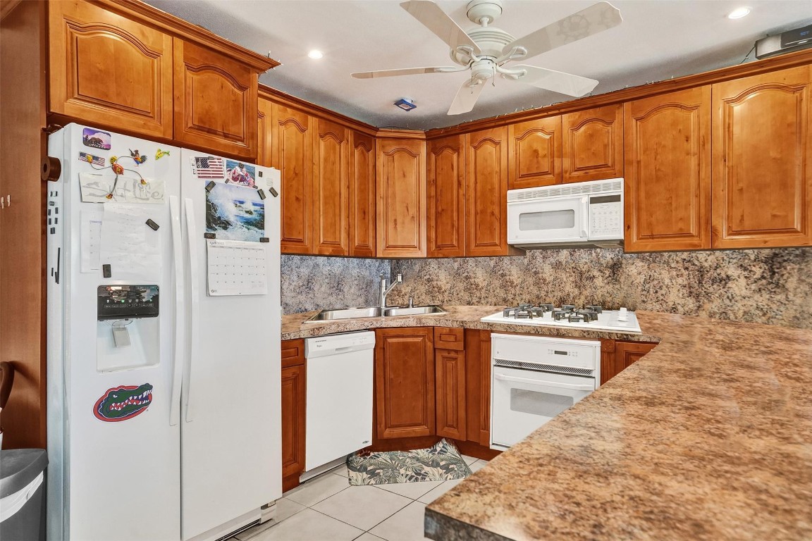 1061-1081 NE 26th Ave #1-2