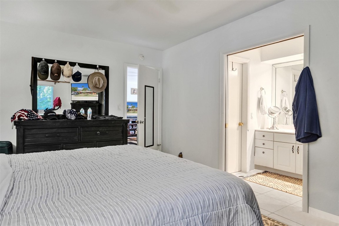 1061-1081 NE 26th Ave #1-2