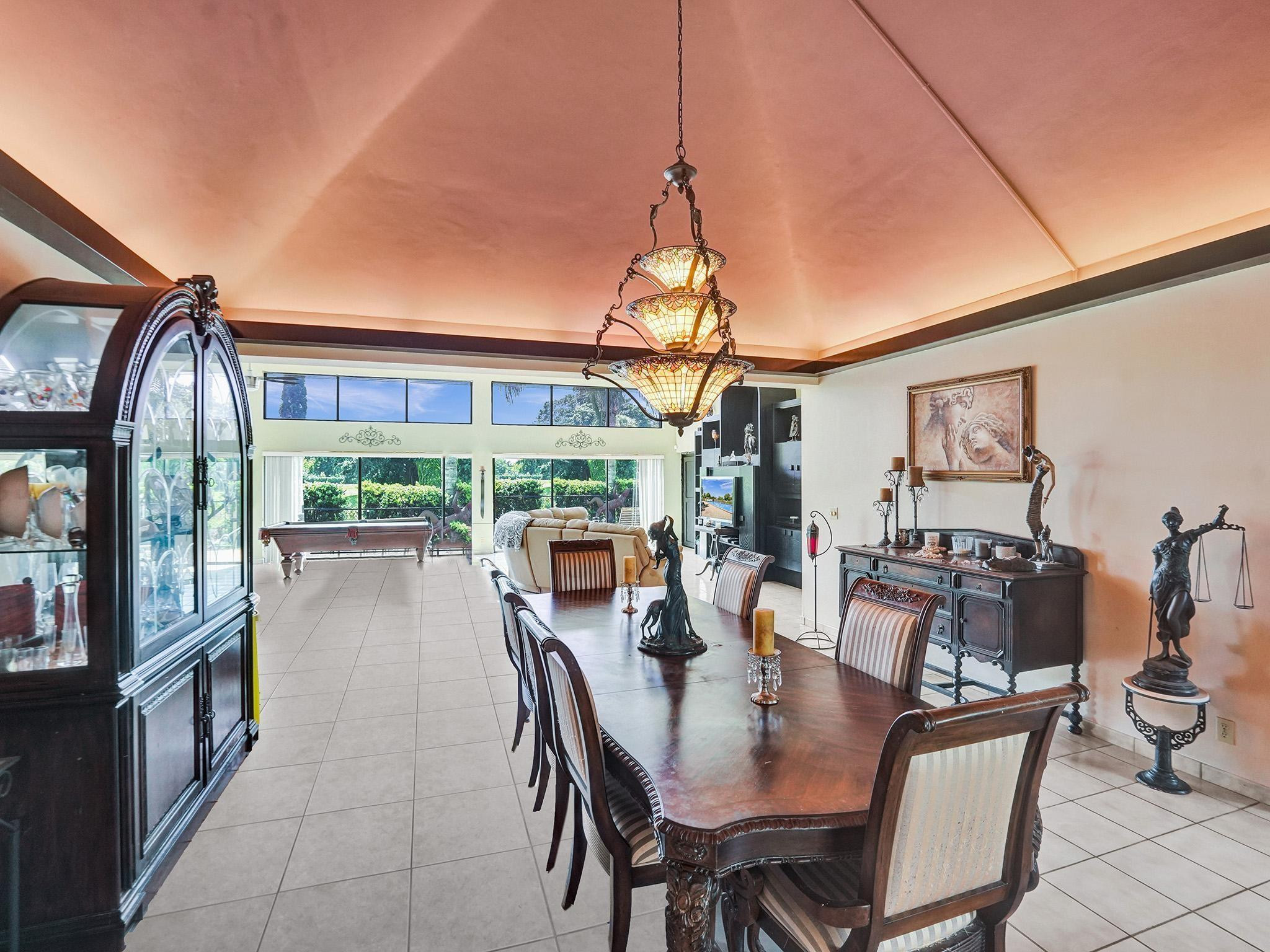 5702 White Hickory Cir