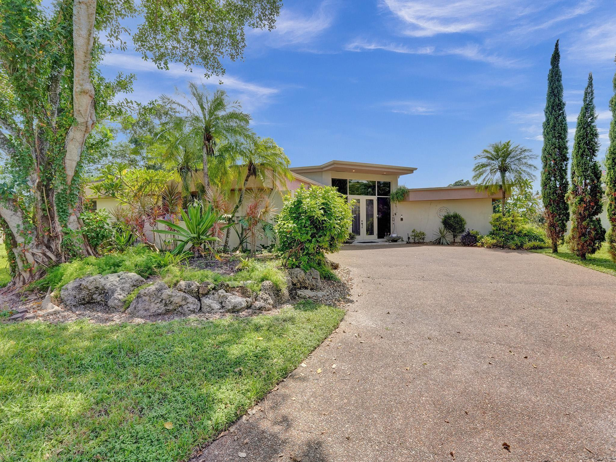 5702 White Hickory Cir