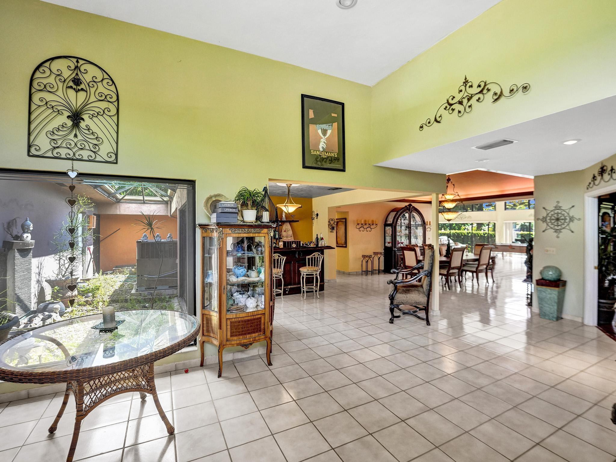 5702 White Hickory Cir