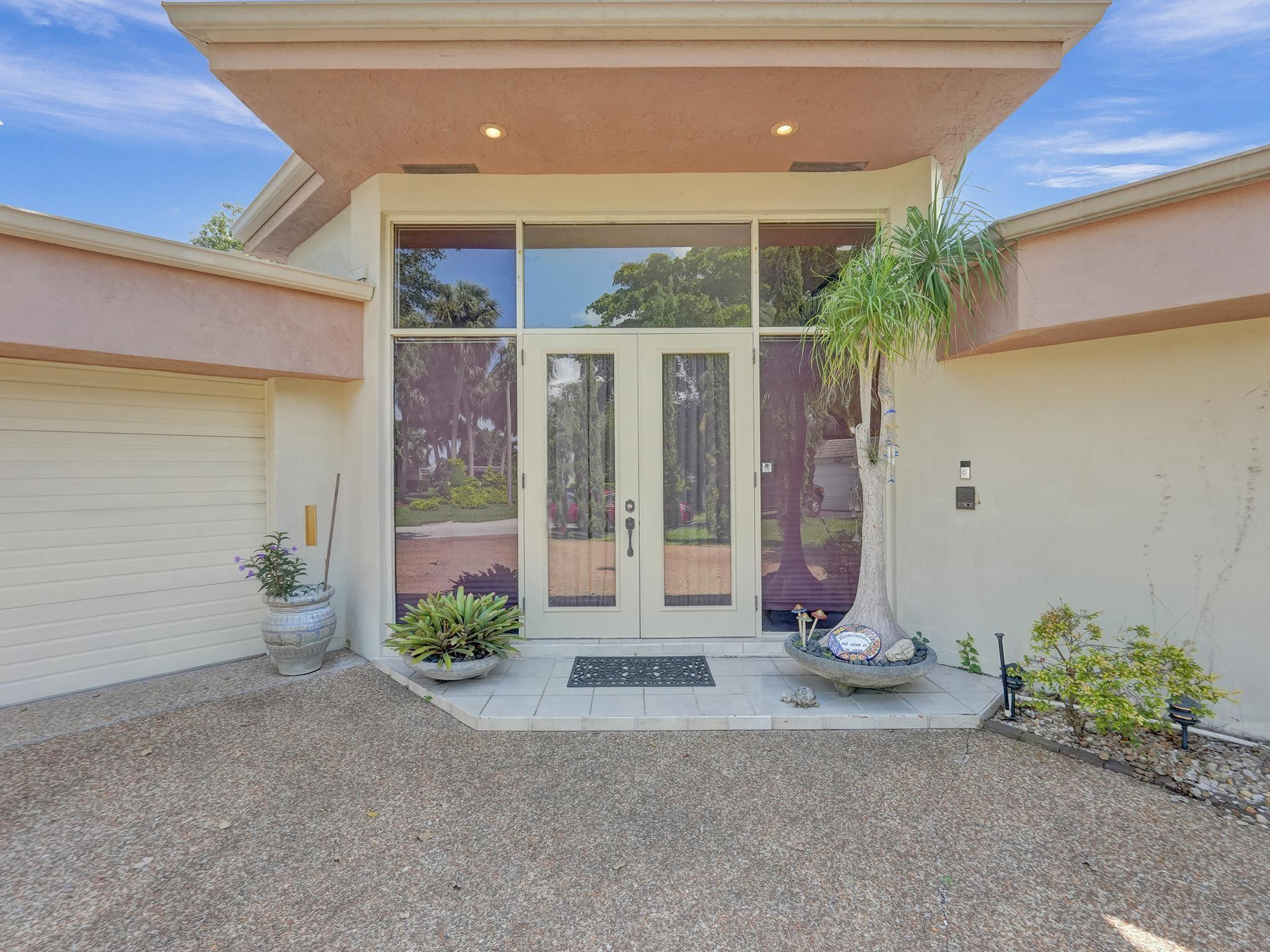 5702 White Hickory Cir