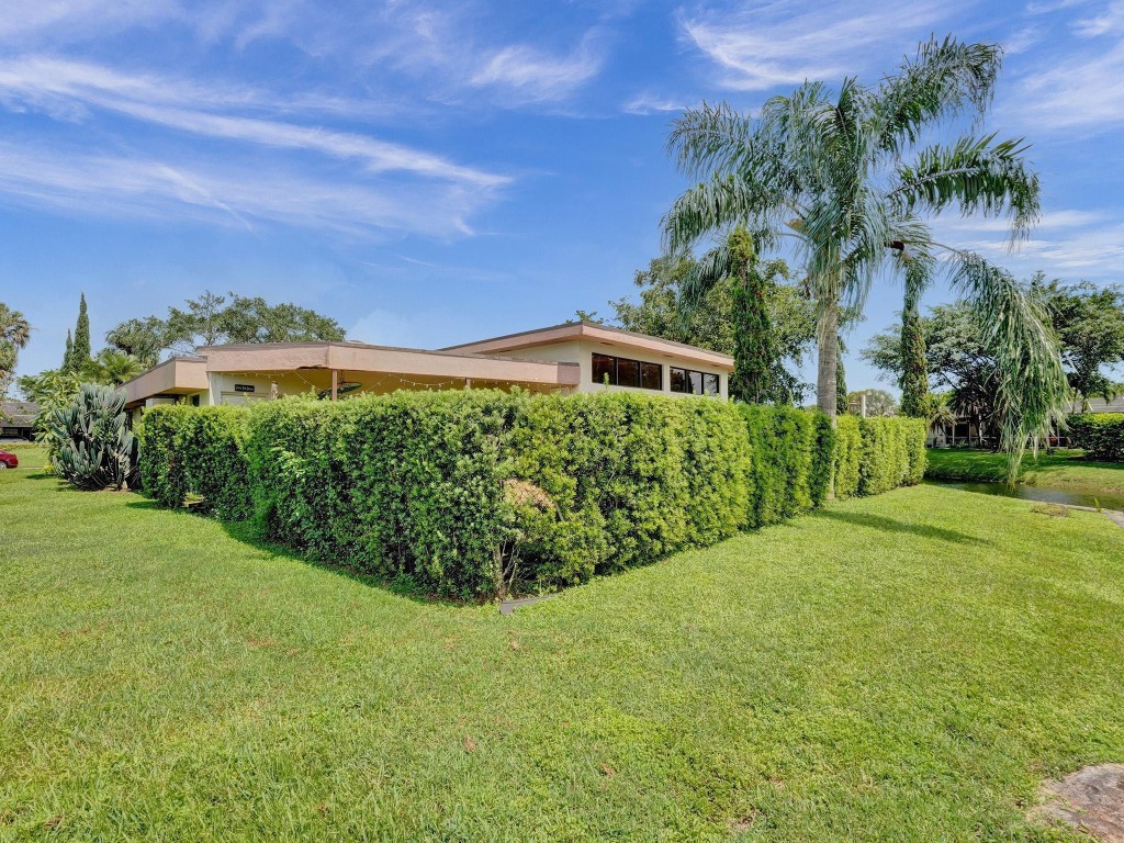 5702 White Hickory Cir