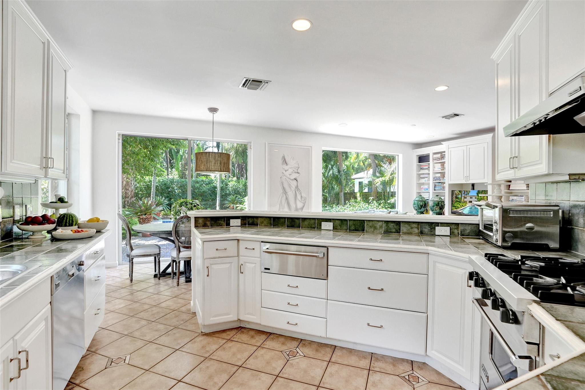 2614 Clematis Place