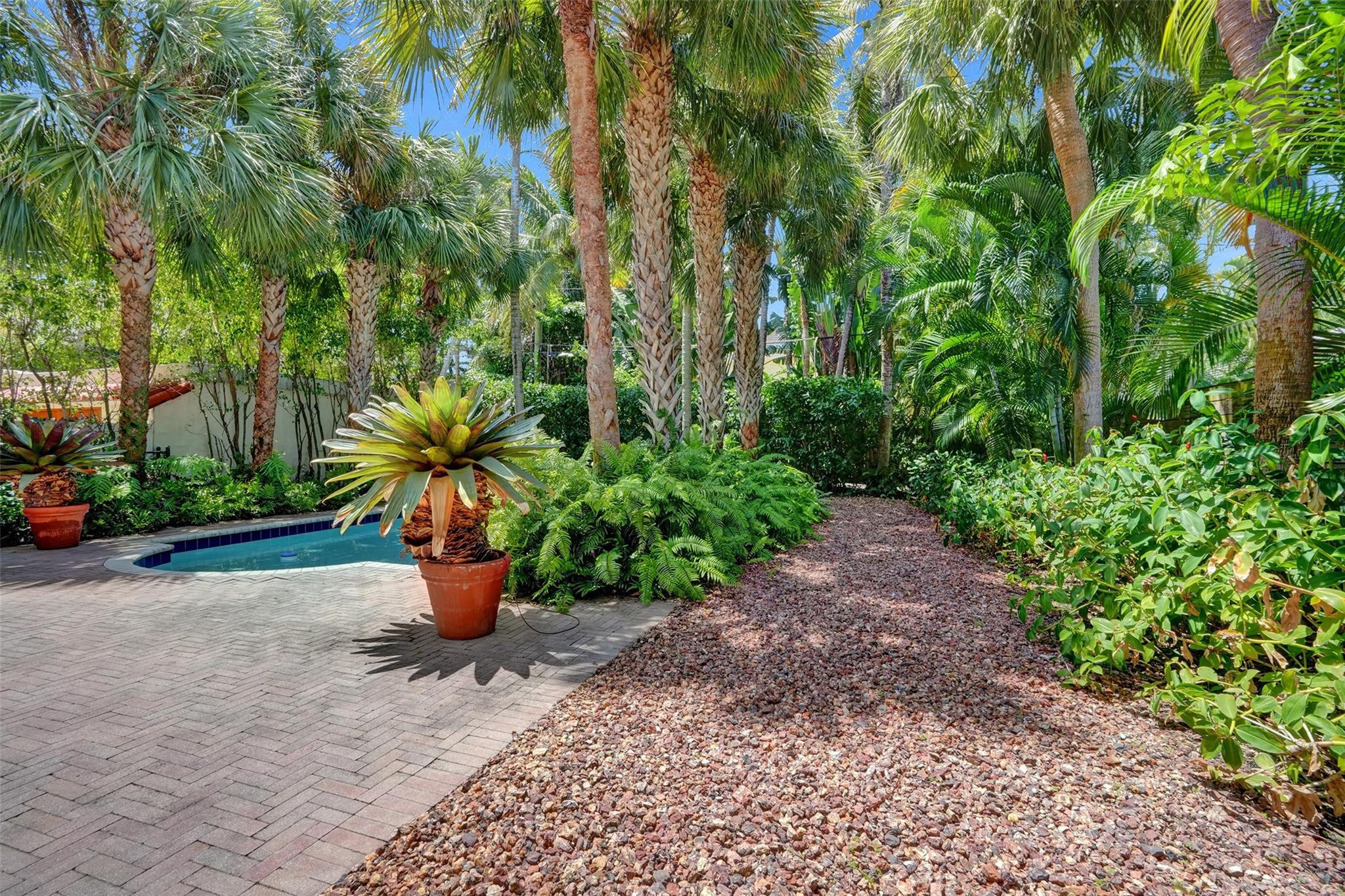2614 Clematis Place