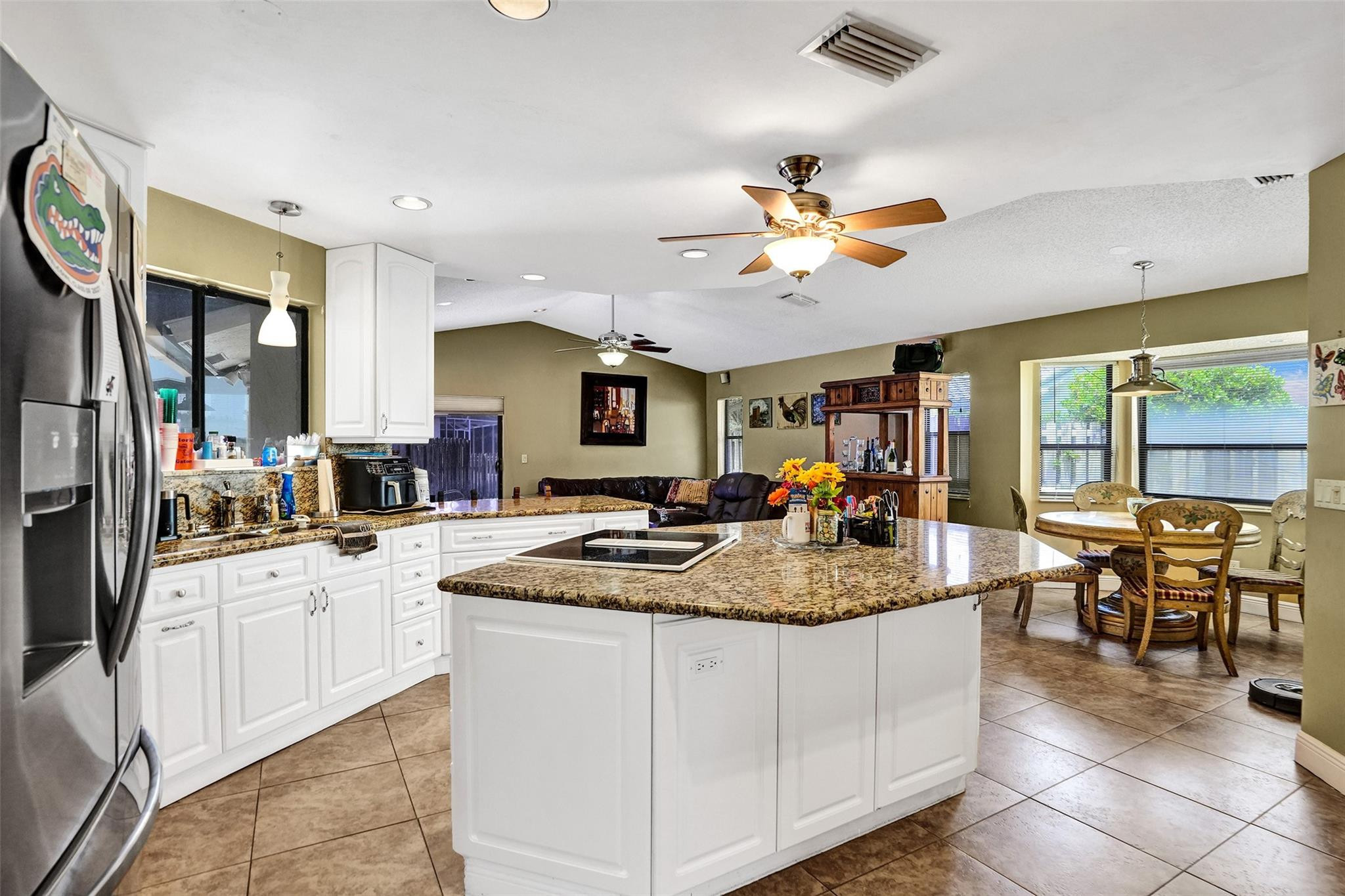 10700 NW 7TH CT