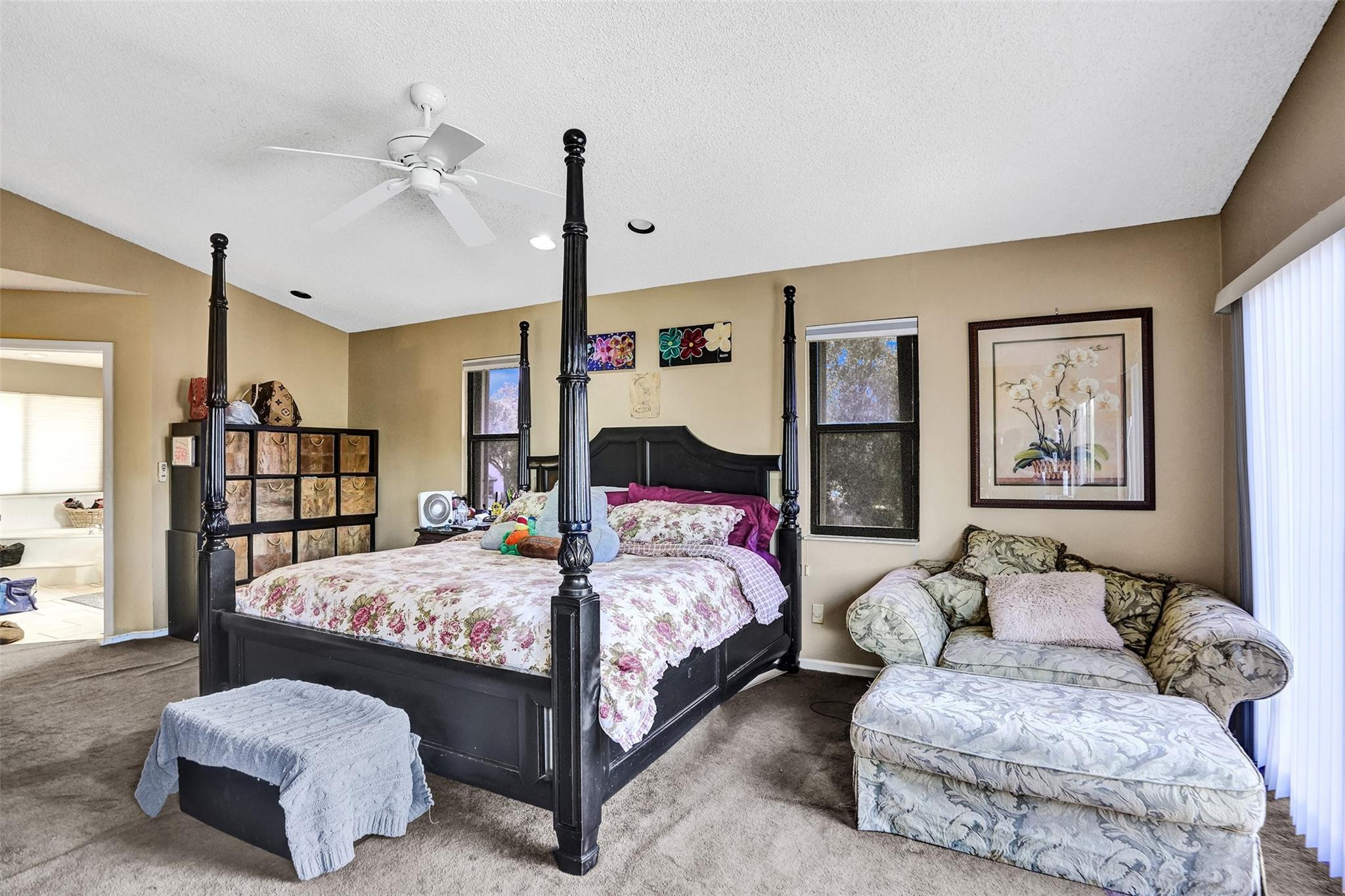 10700 NW 7TH CT