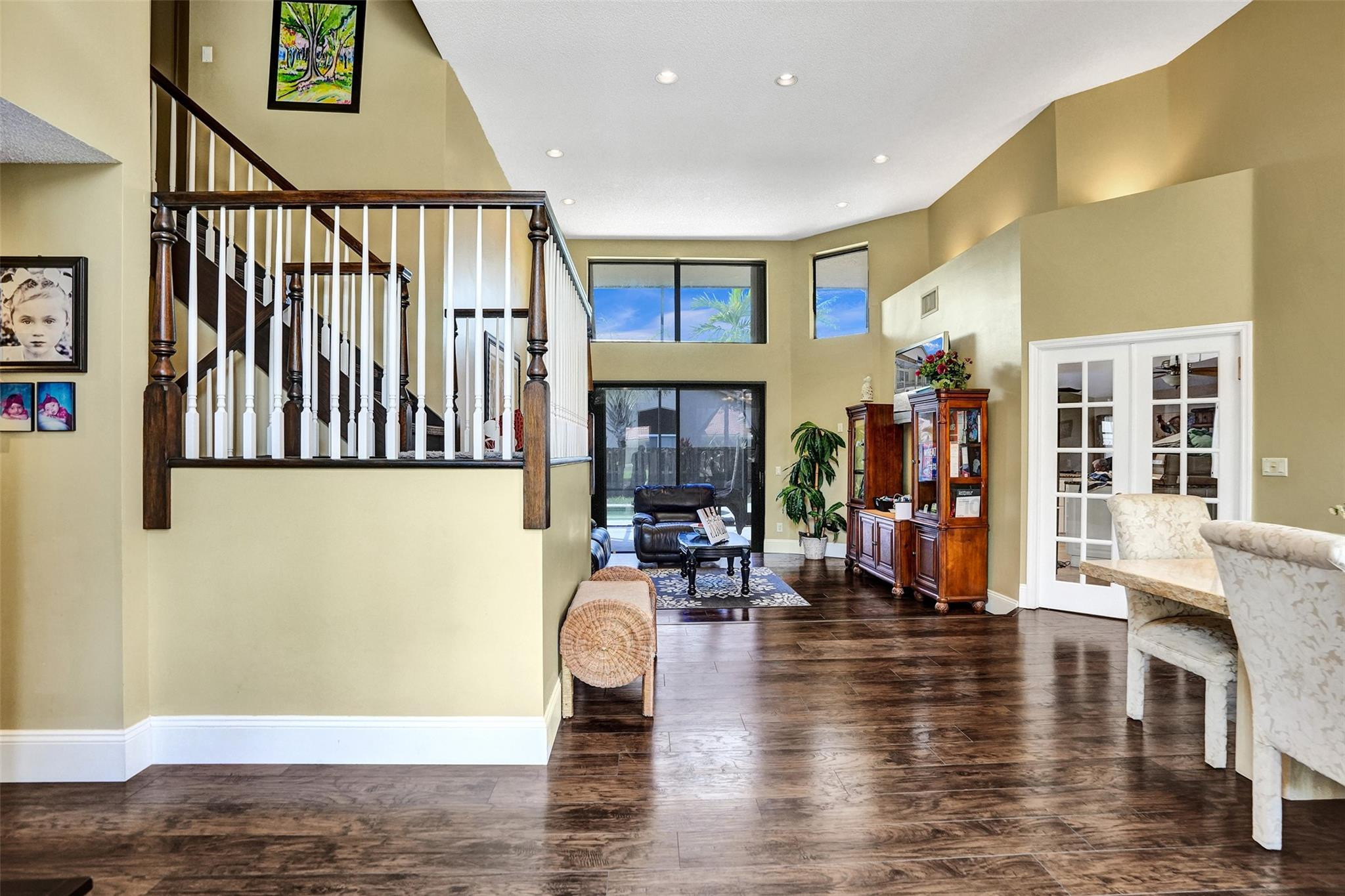 10700 NW 7TH CT