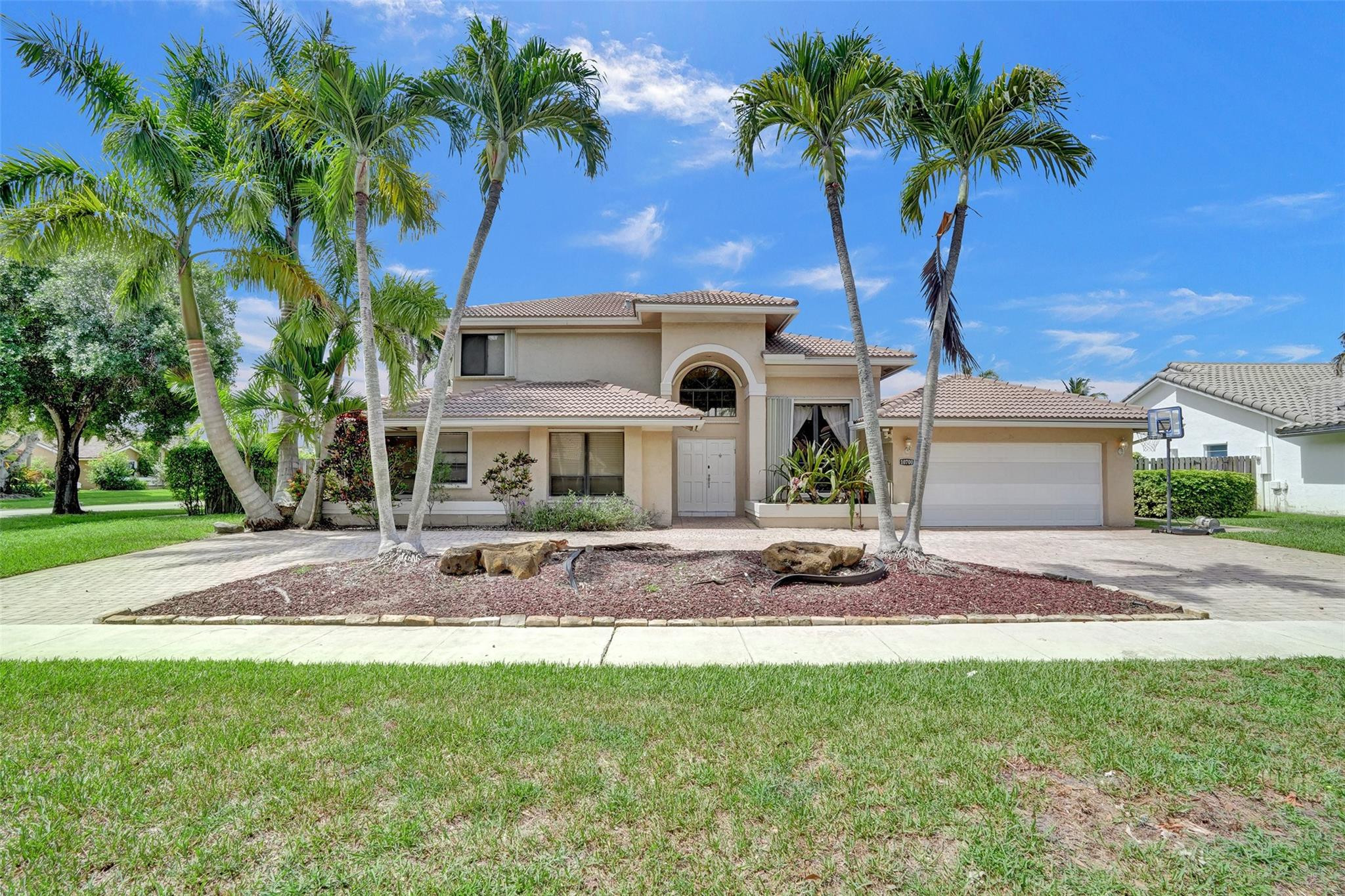 10700 NW 7TH CT