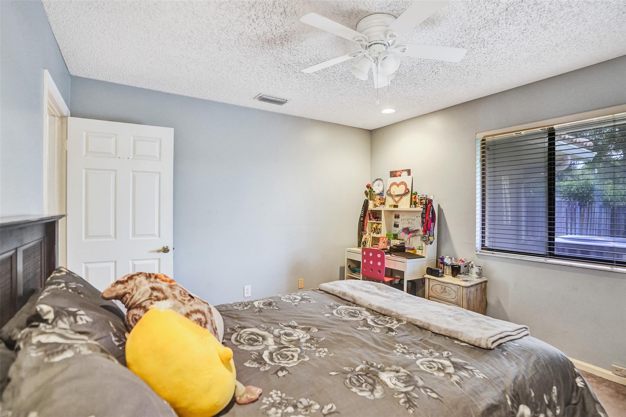 10700 NW 7TH CT