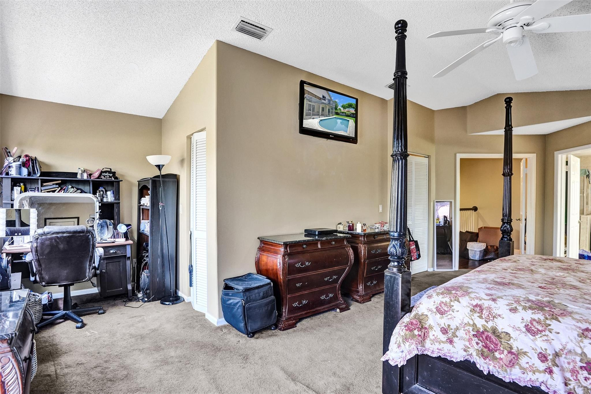 10700 NW 7TH CT