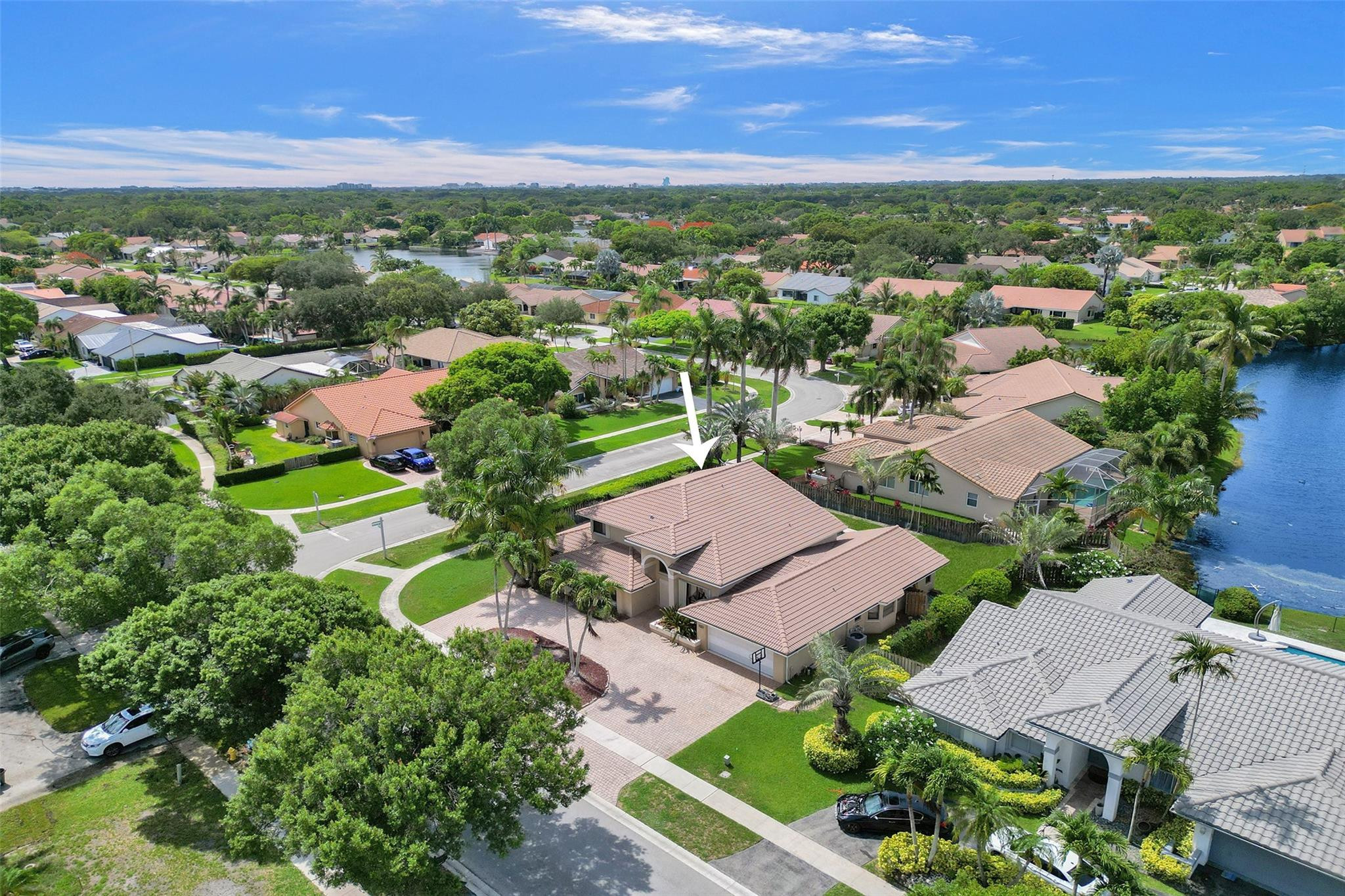 10700 NW 7TH CT