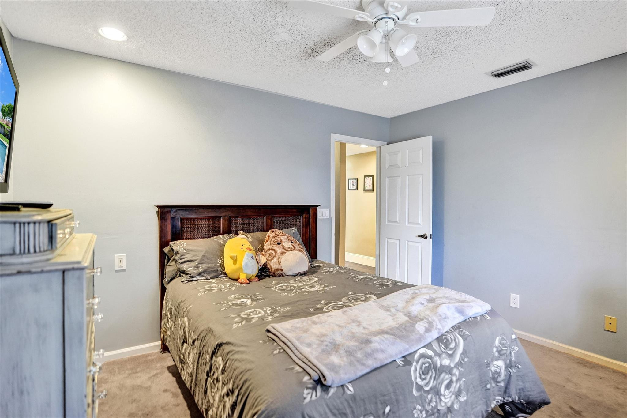 10700 NW 7TH CT