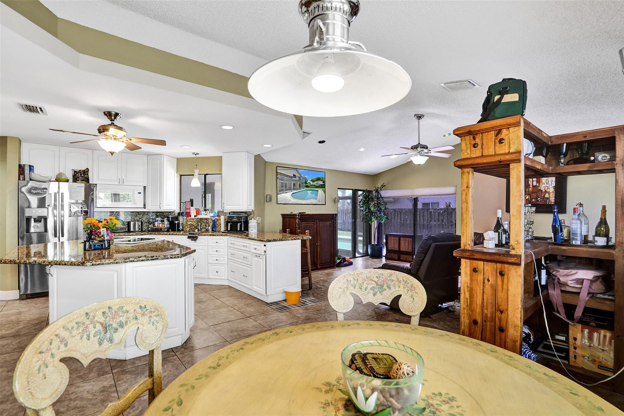10700 NW 7TH CT