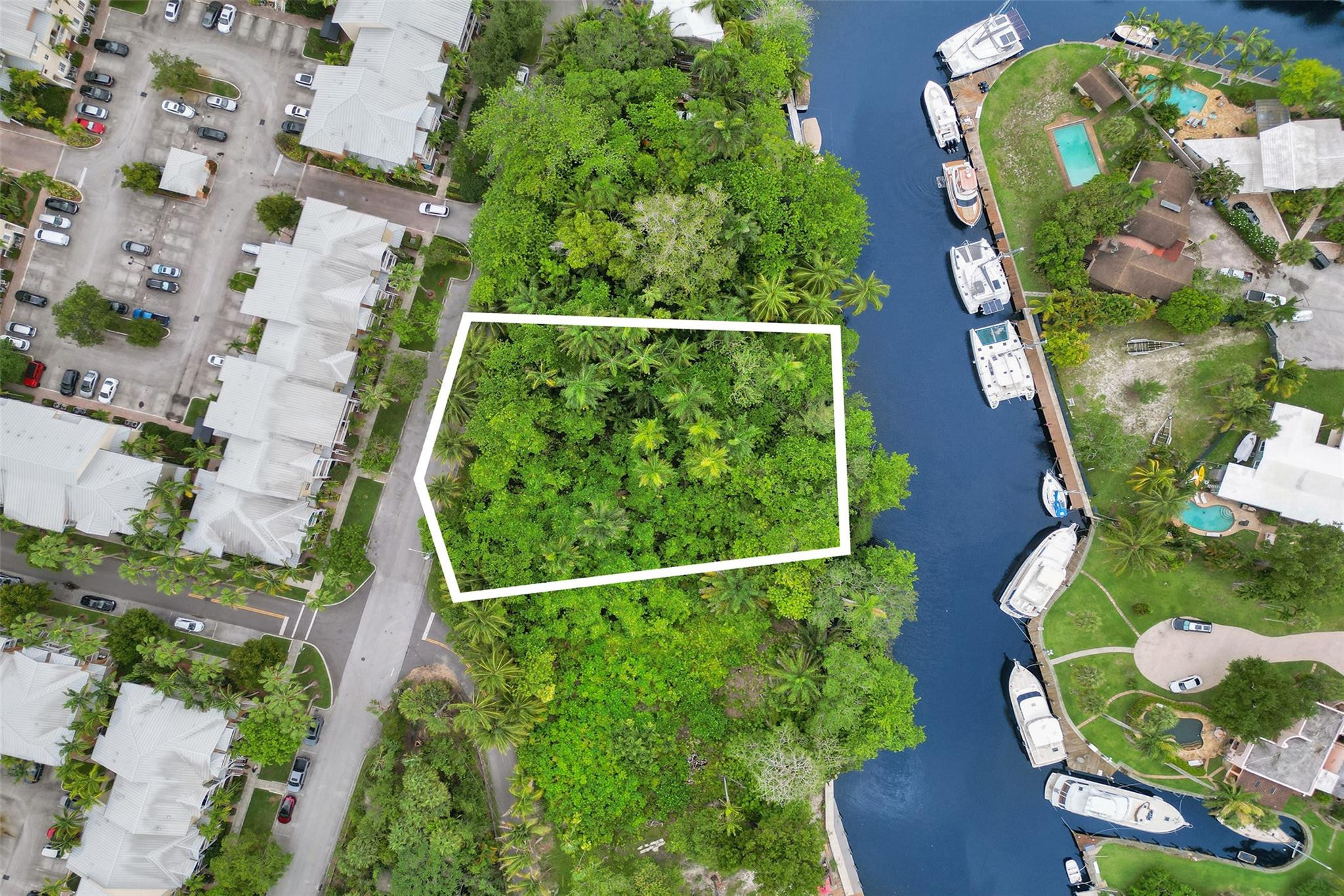 401 SW 14th Ave.