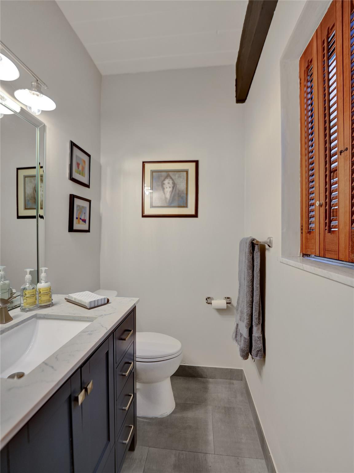 700 E COCO PLUM CR #8 8