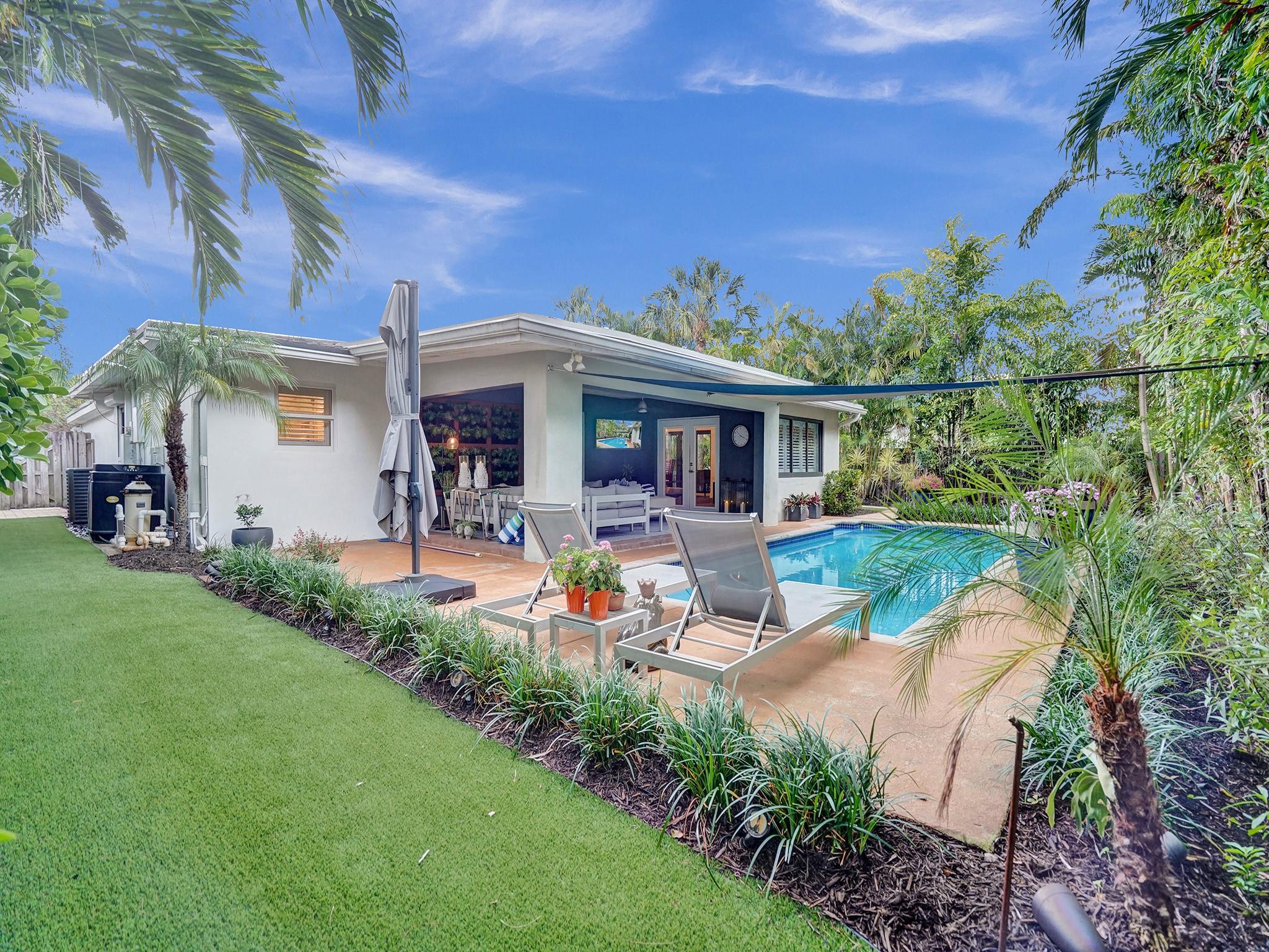 632 NW 28th St