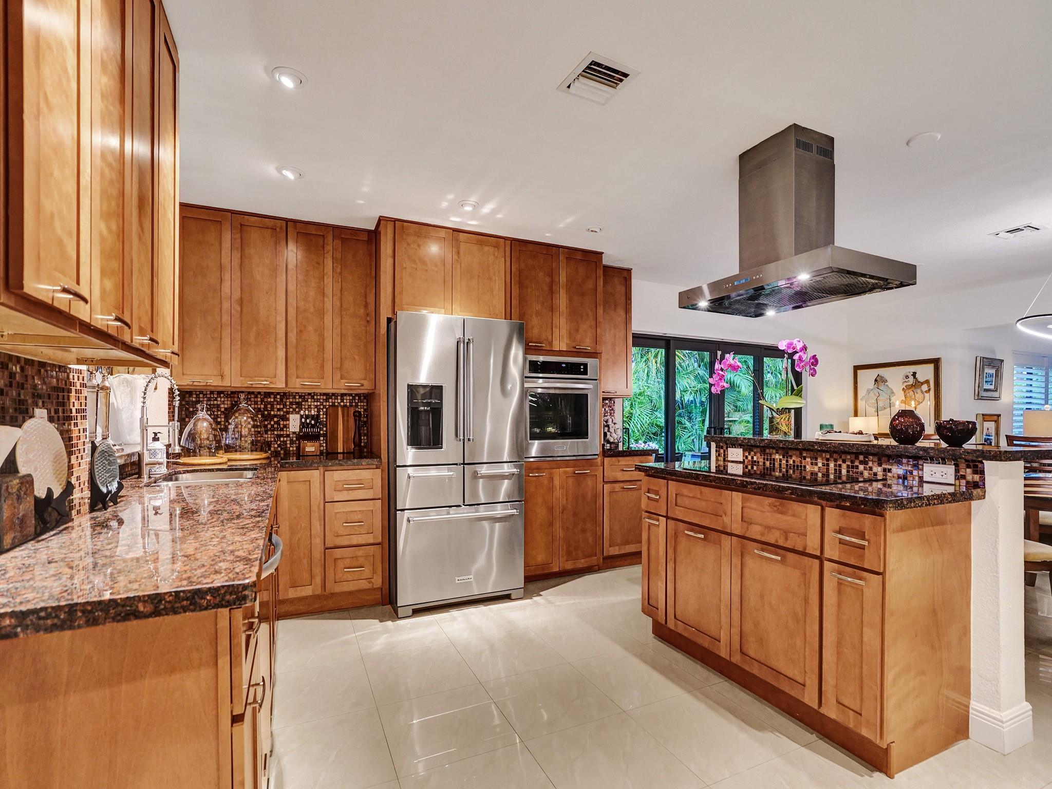 632 NW 28th St