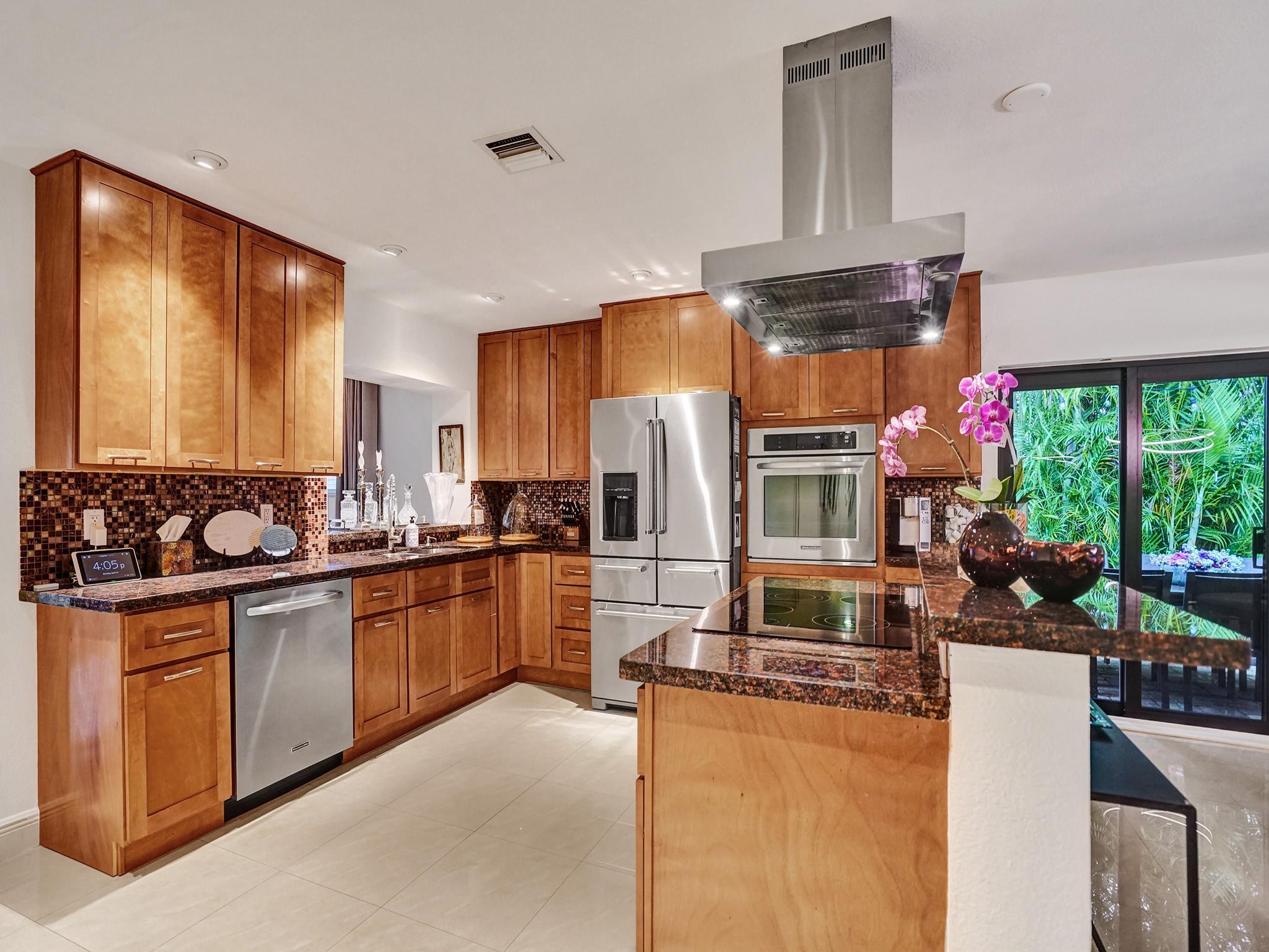 632 NW 28th St
