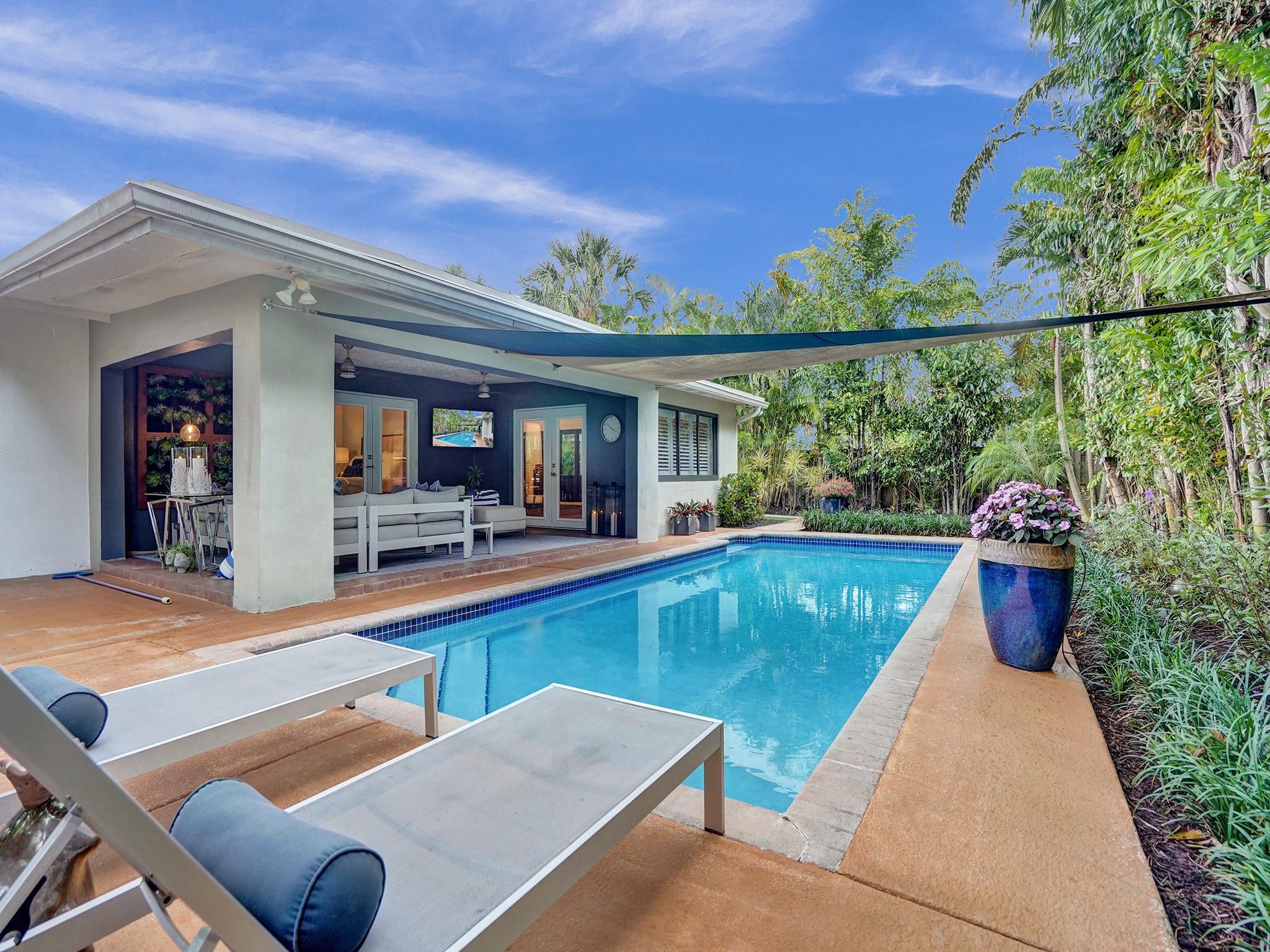 632 NW 28th St