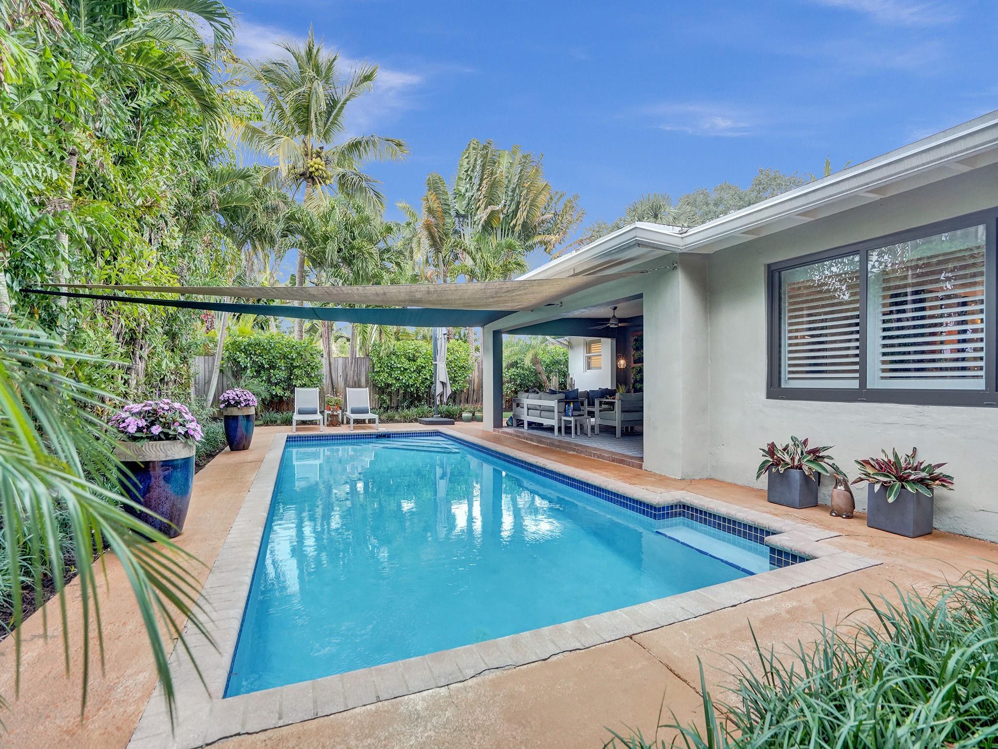 632 NW 28th St