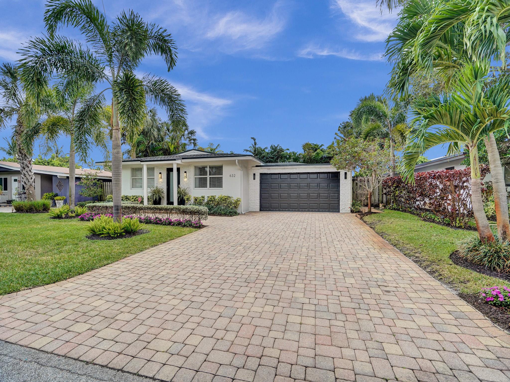 632 NW 28th St