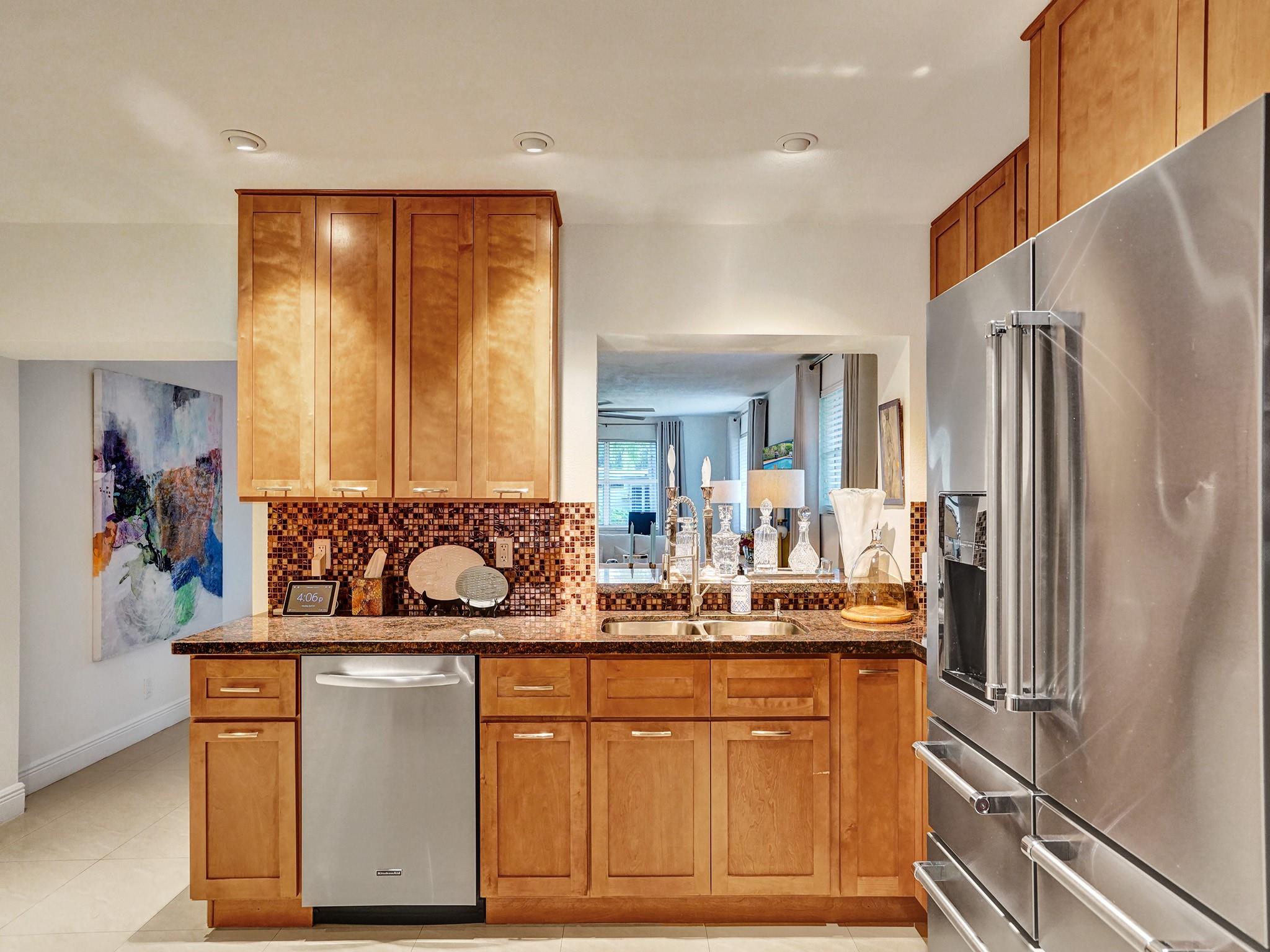632 NW 28th St