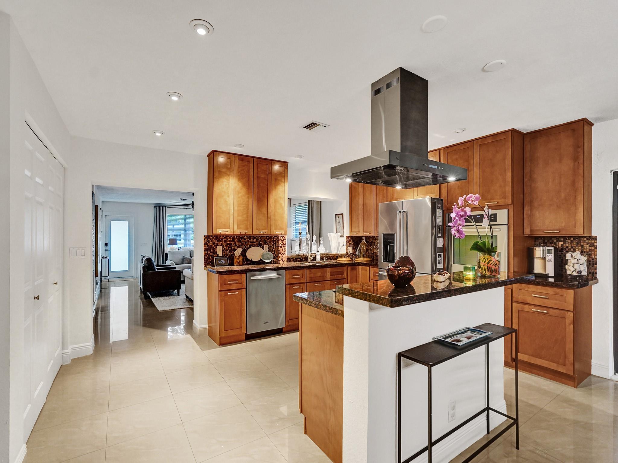 632 NW 28th St