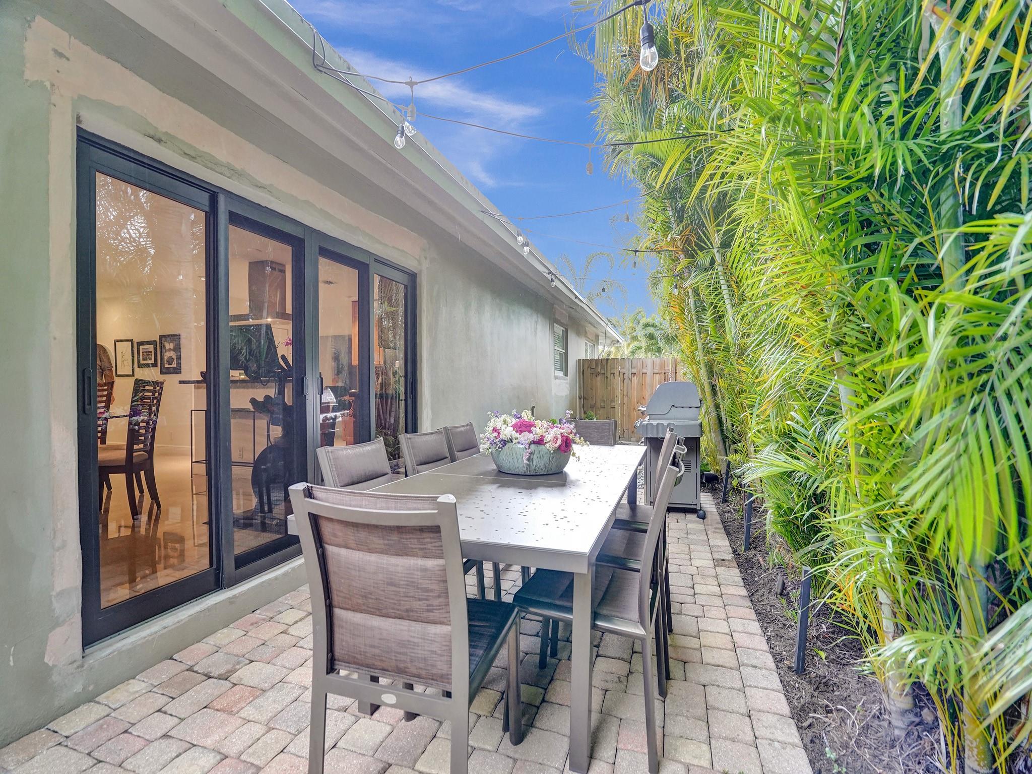 632 NW 28th St