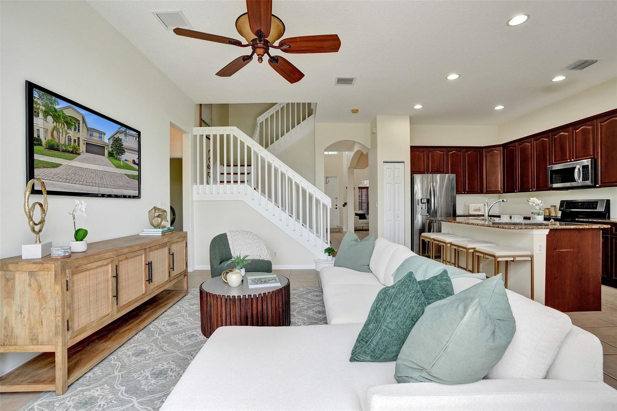 4283 S Magnolia Cir