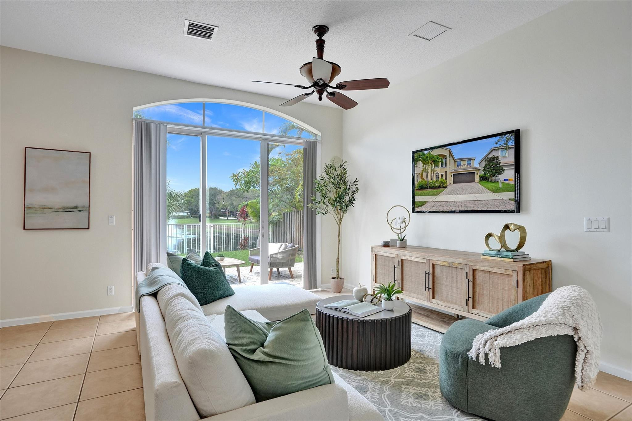 4283 S Magnolia Cir