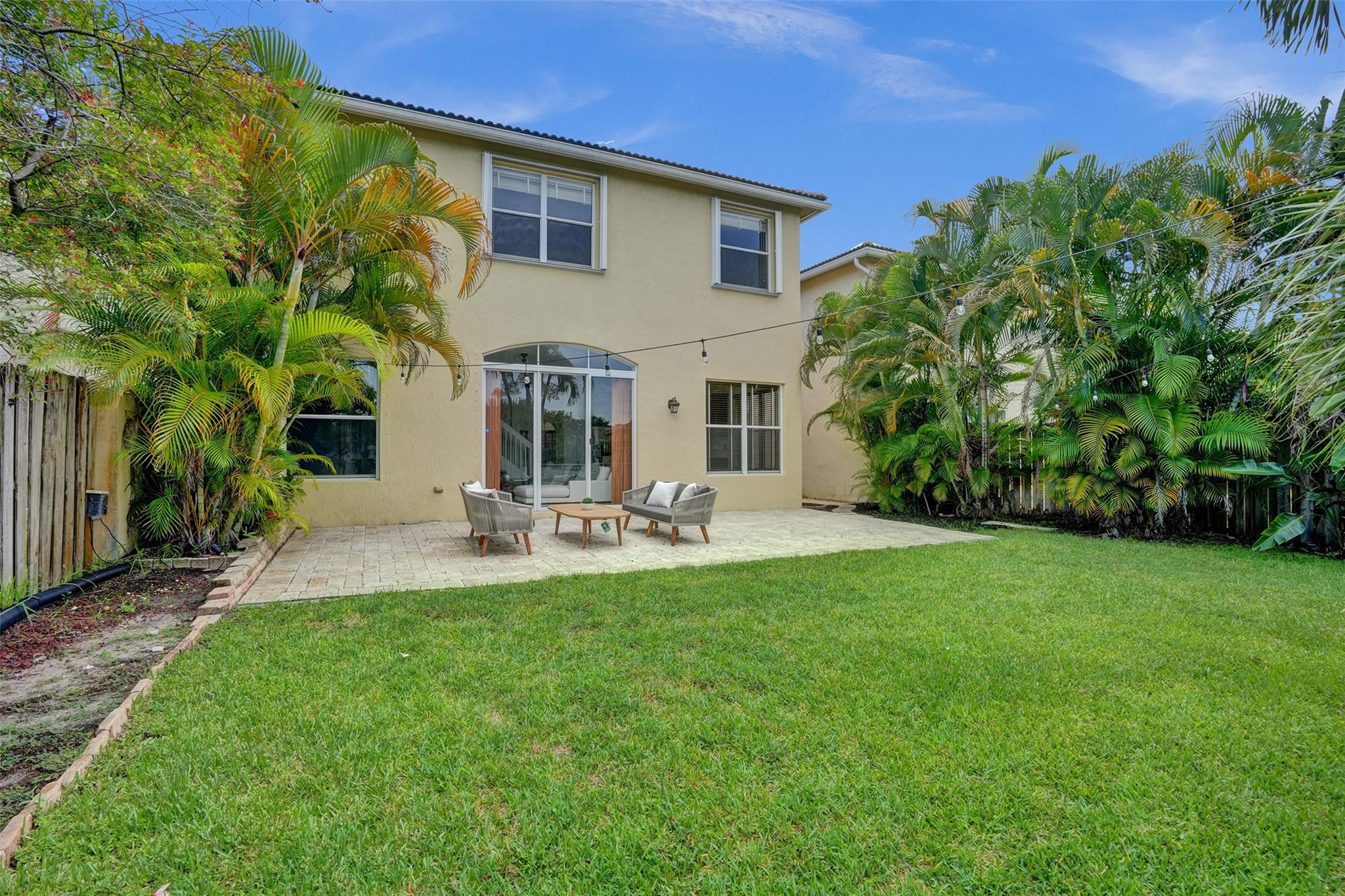 4283 S Magnolia Cir