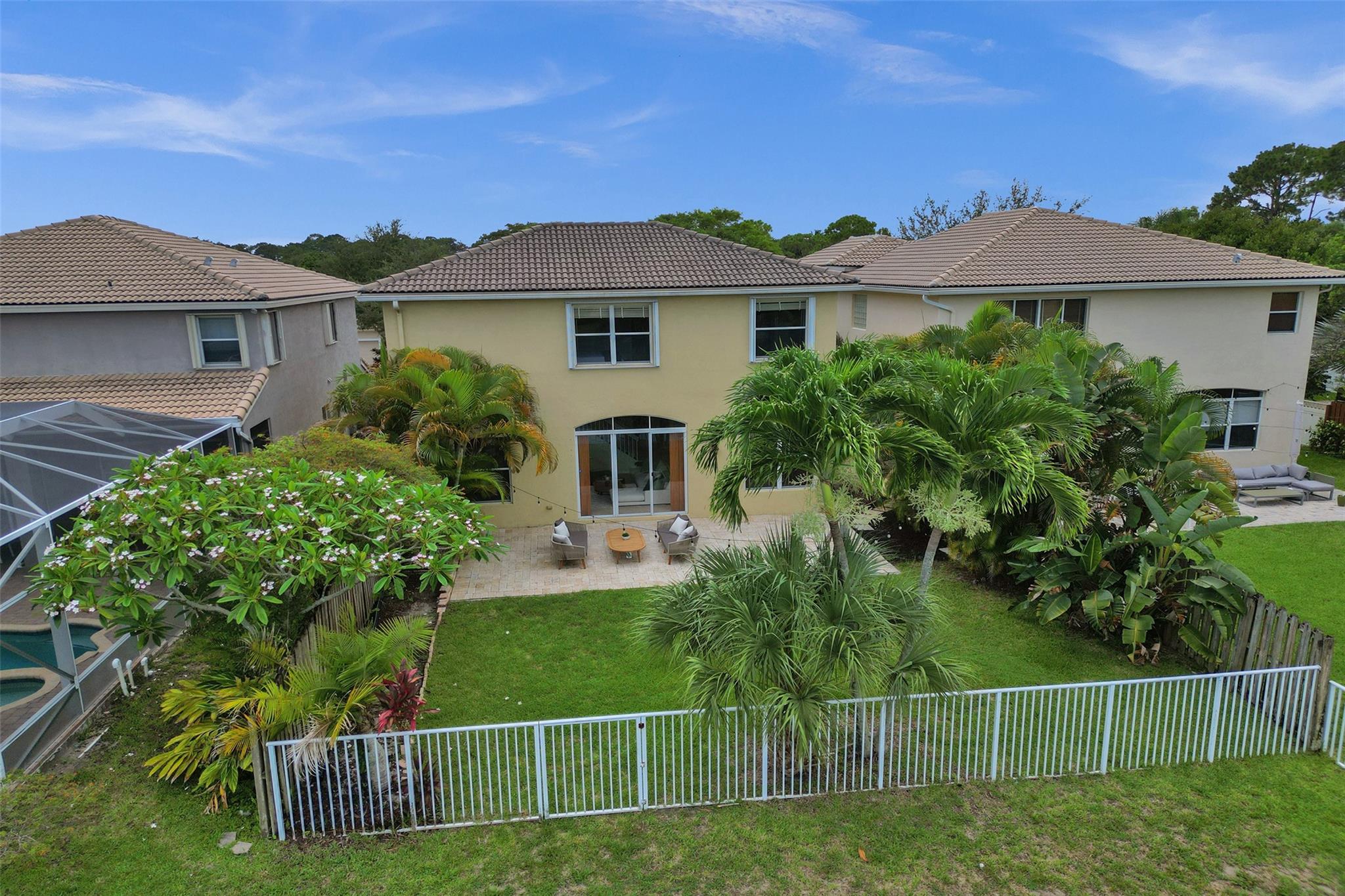 4283 S Magnolia Cir