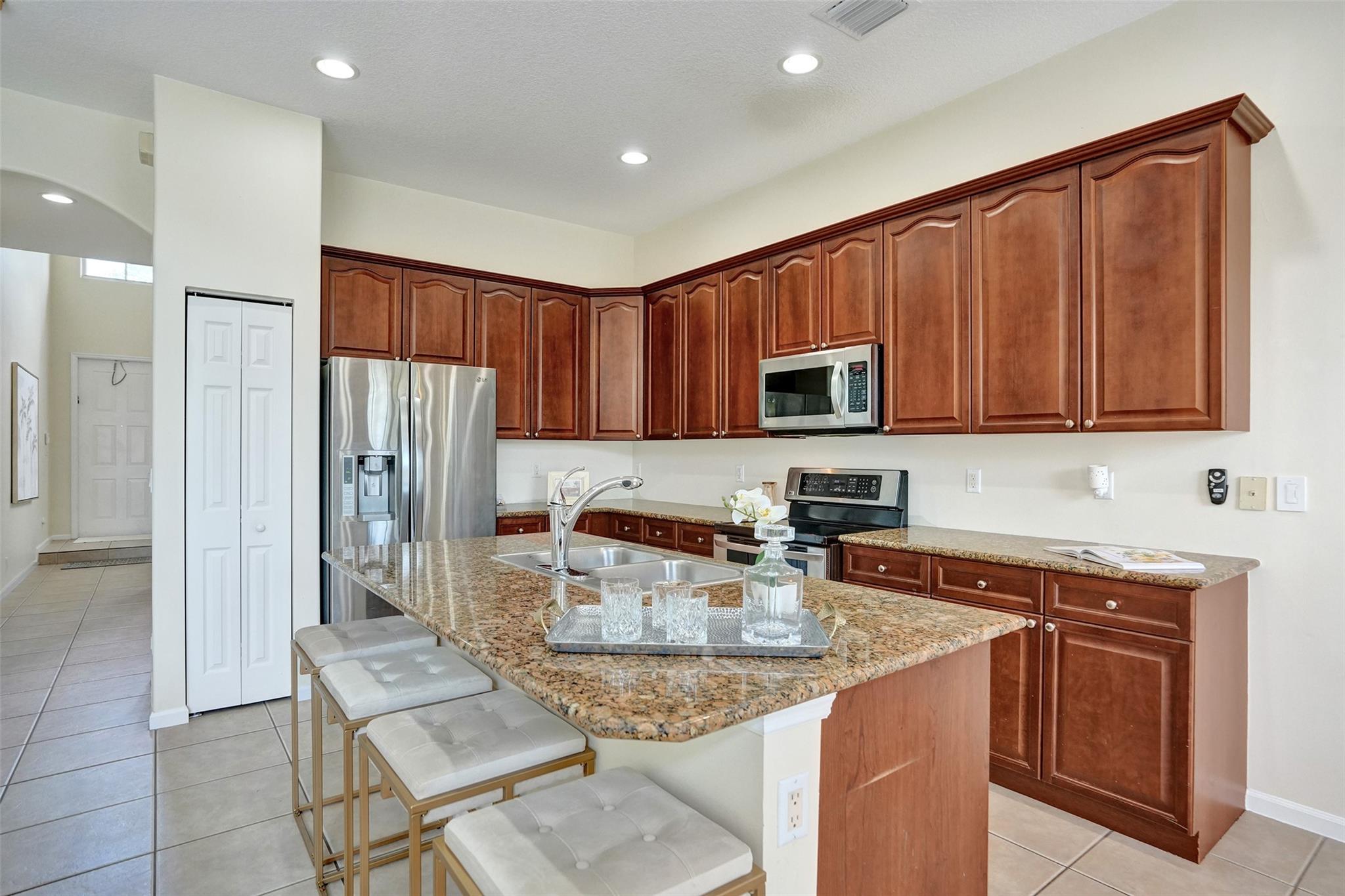 4283 S Magnolia Cir