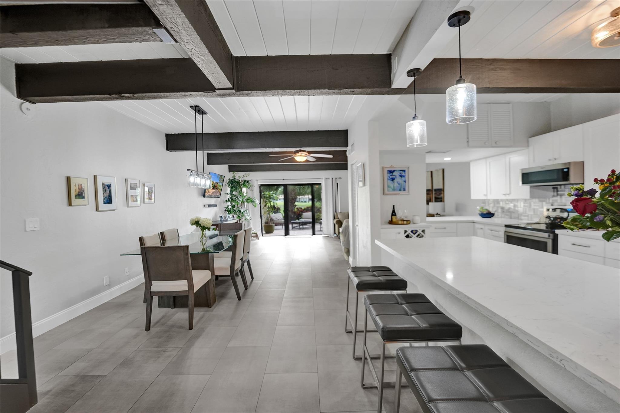 700 E COCO PLUM CR 8