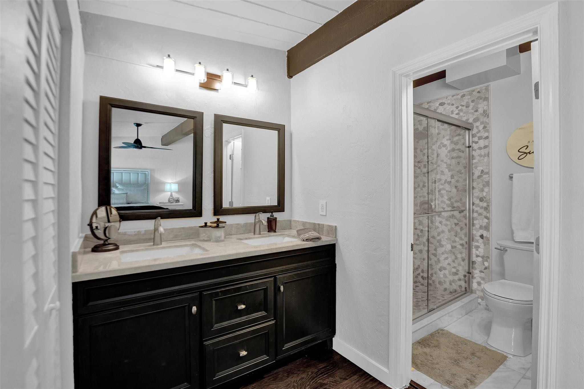 700 E COCO PLUM CR 8