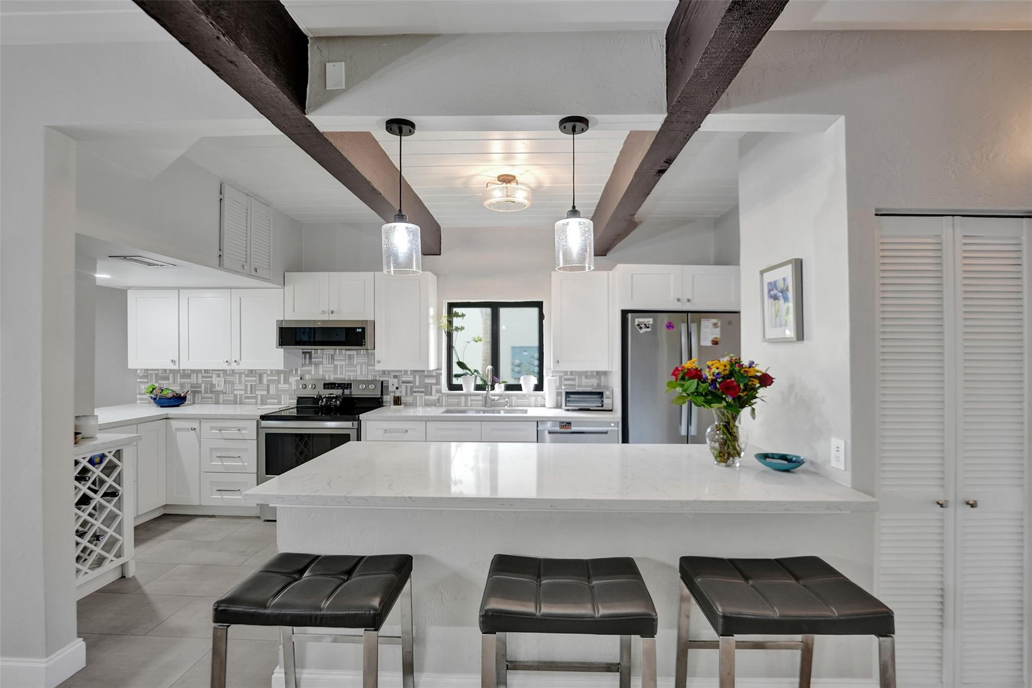 700 E COCO PLUM CR 8