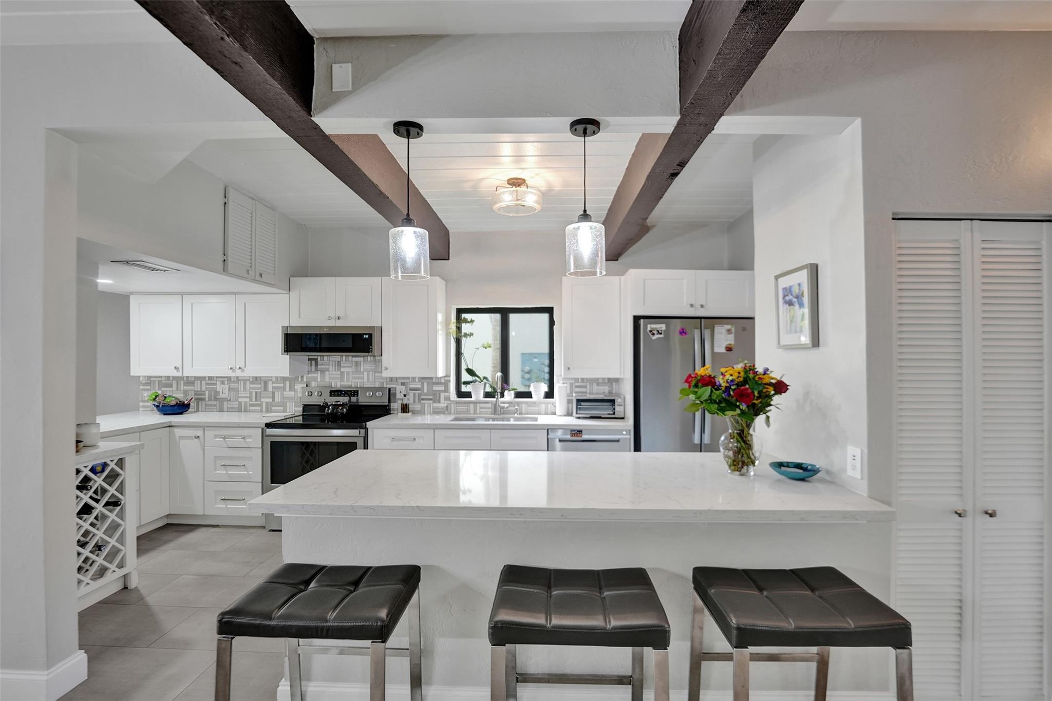 700 E COCO PLUM CR 8