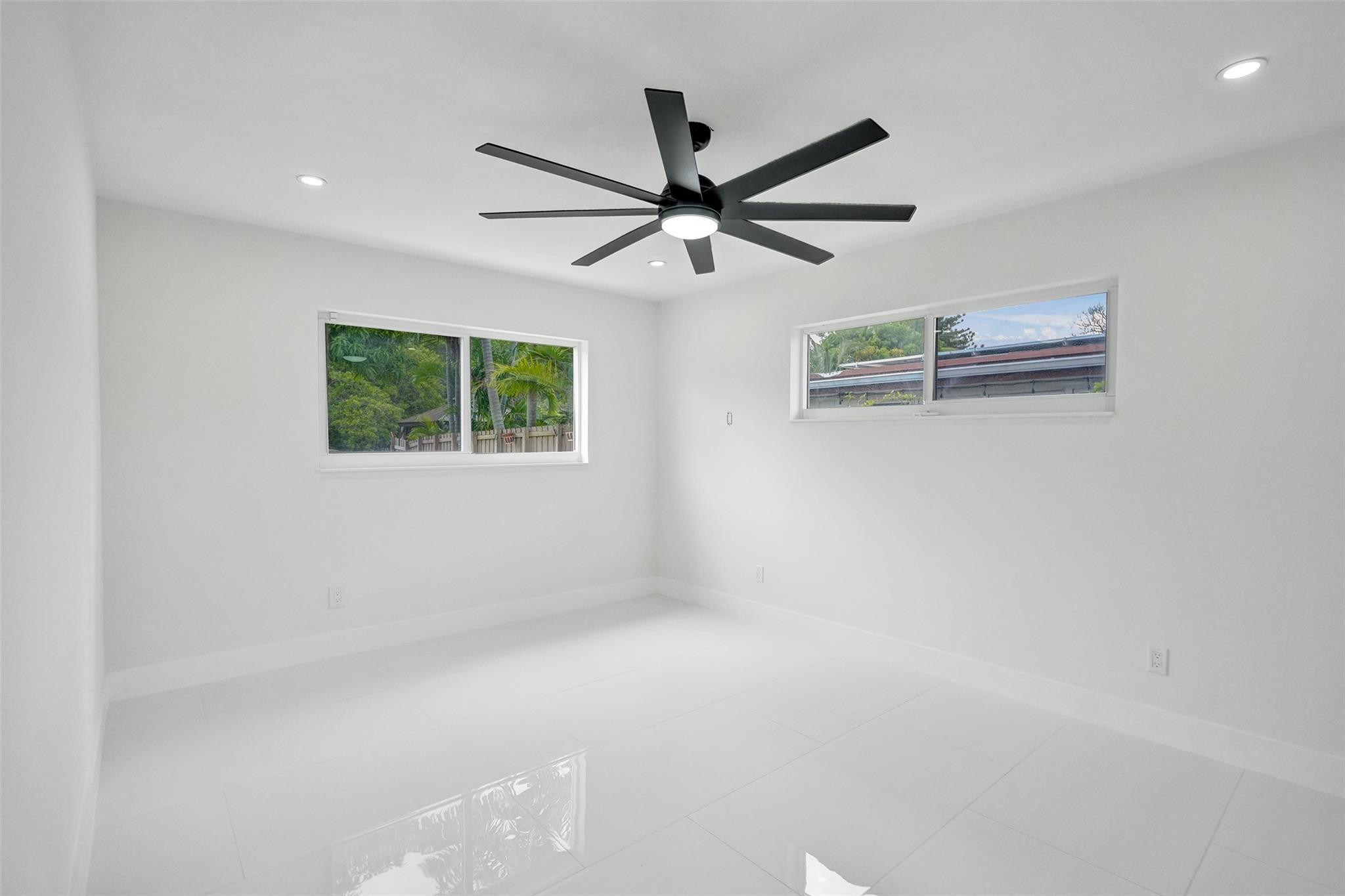 2615 NW 9th Ter