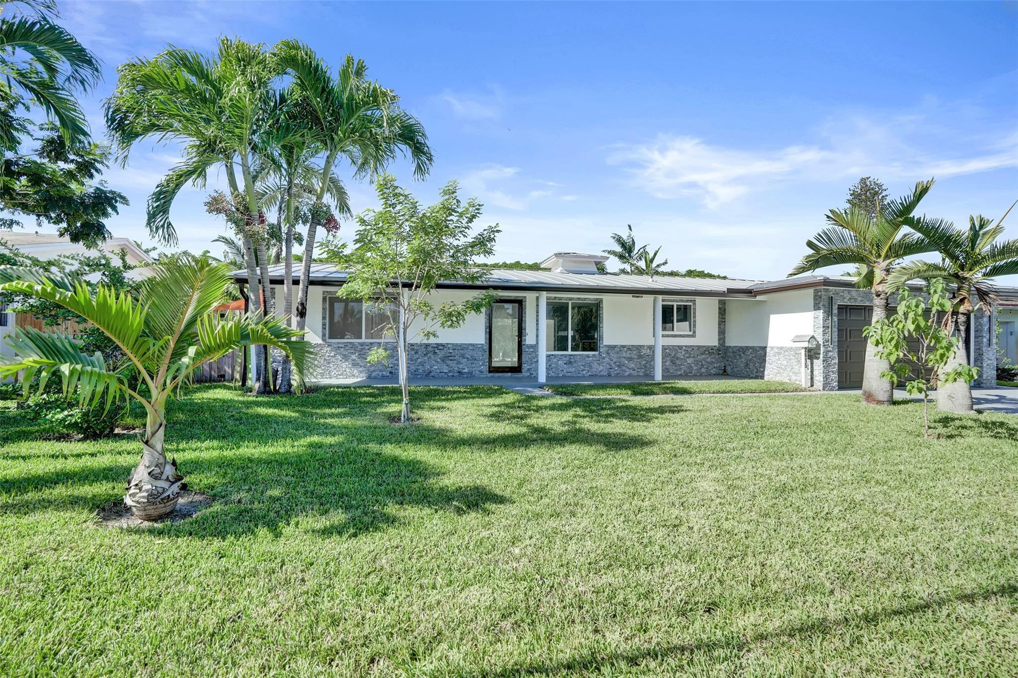 2615 NW 9th Ter