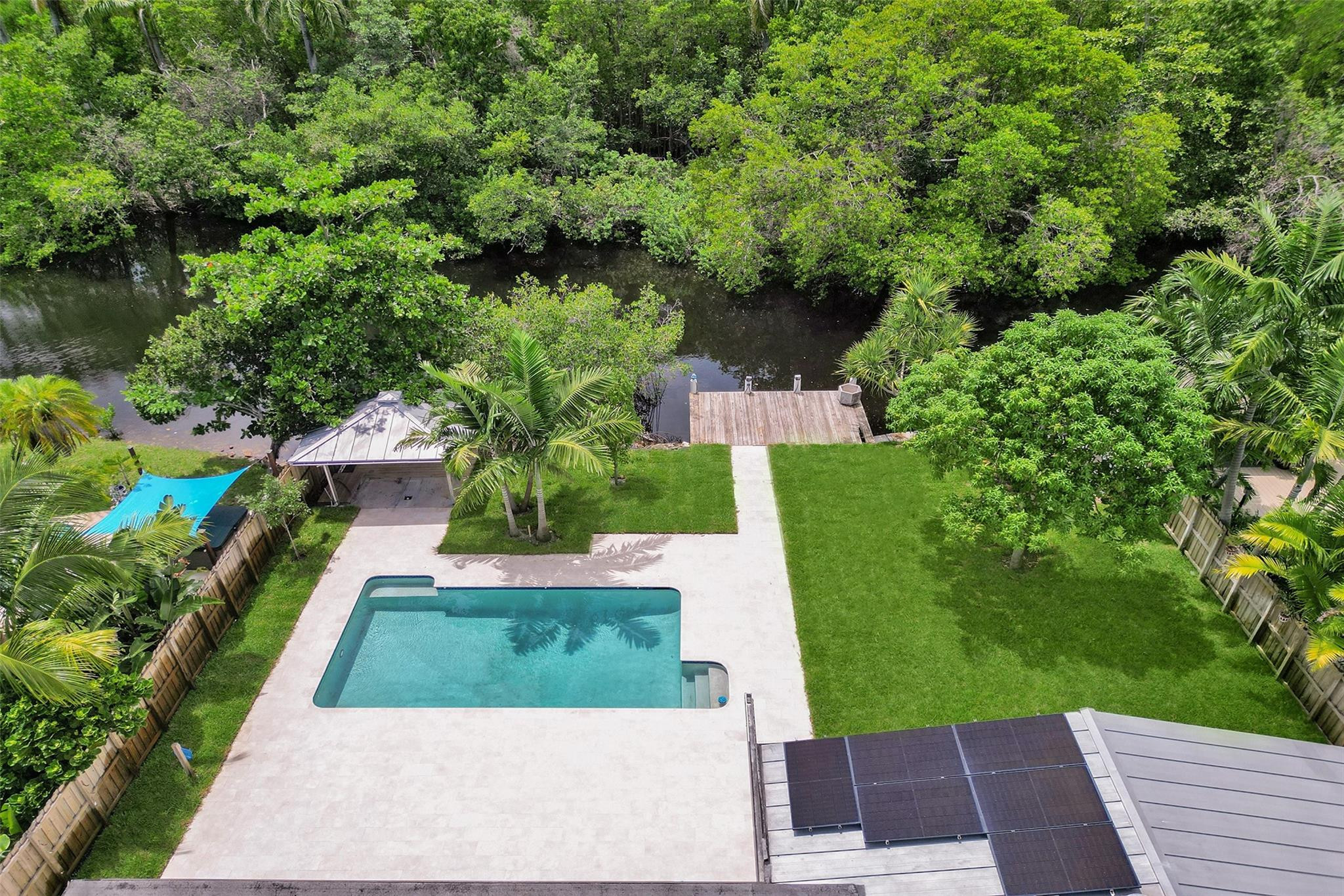 2615 NW 9th Ter