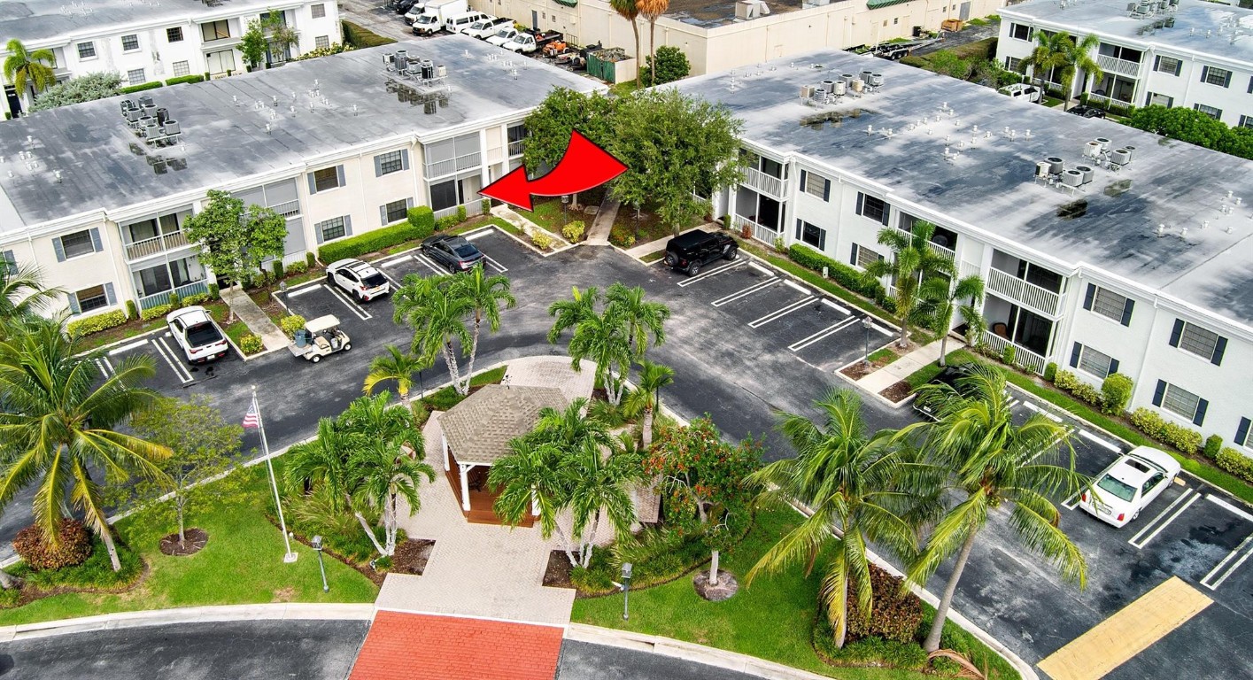 140 Cypress Club Dr 414