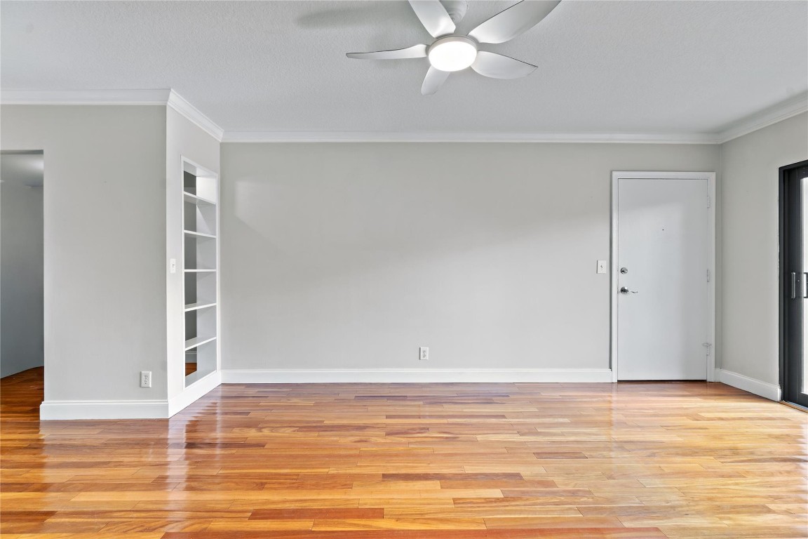 140 Cypress Club Dr 414