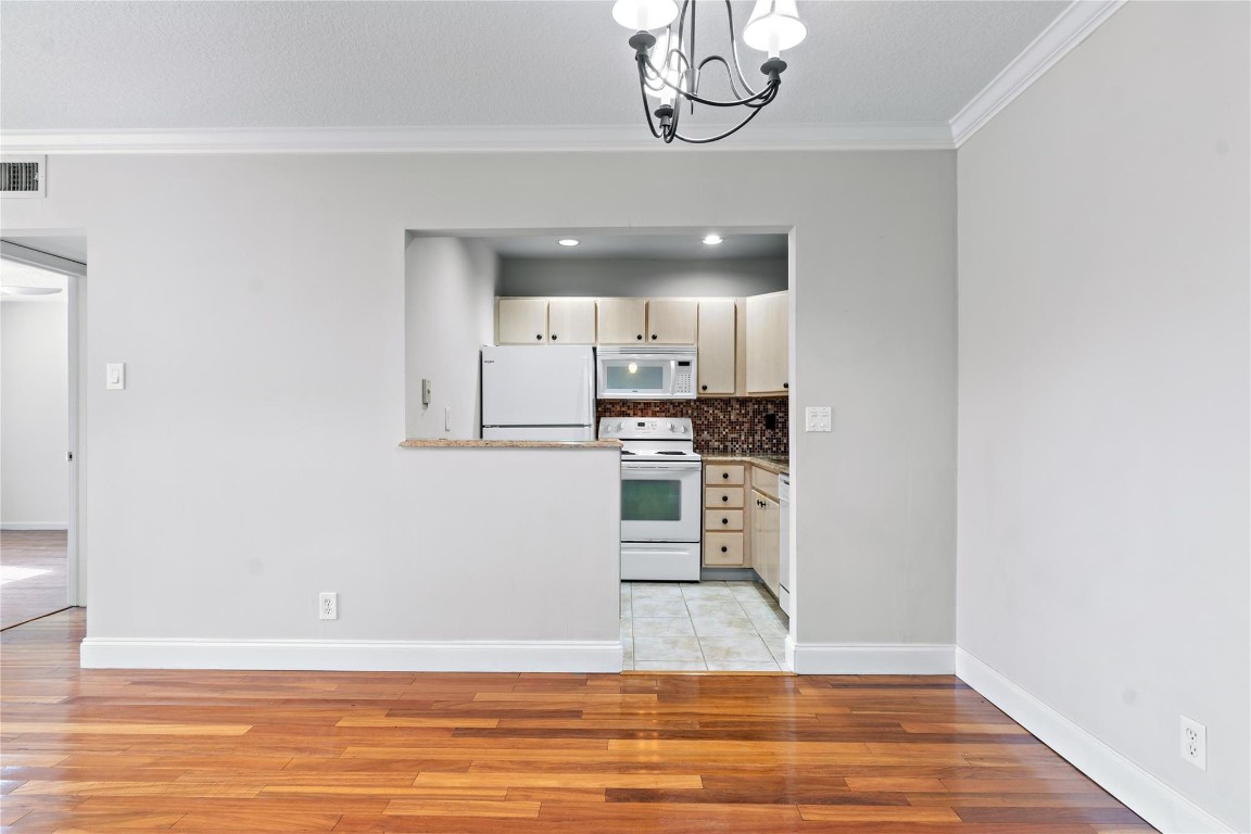 140 Cypress Club Dr 414