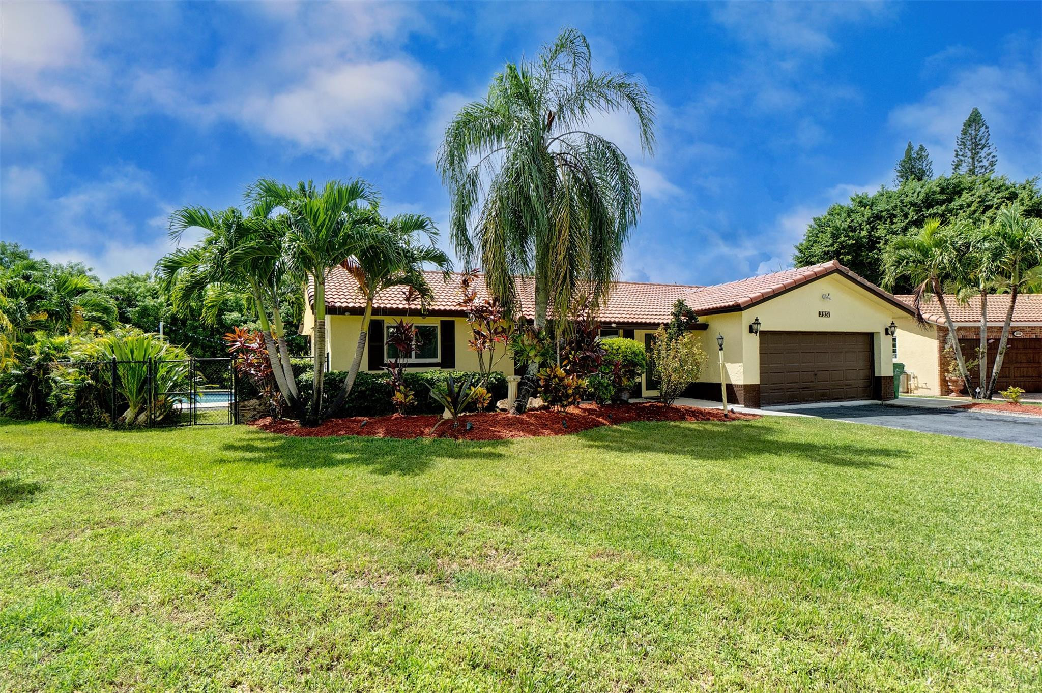3931 NW 108th Ave