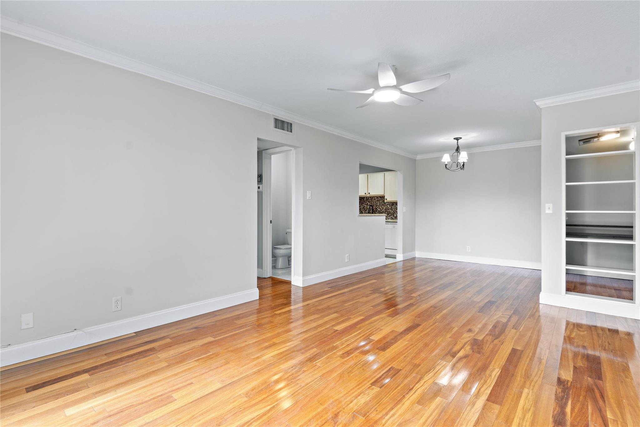 140 Cypress Club Dr 414