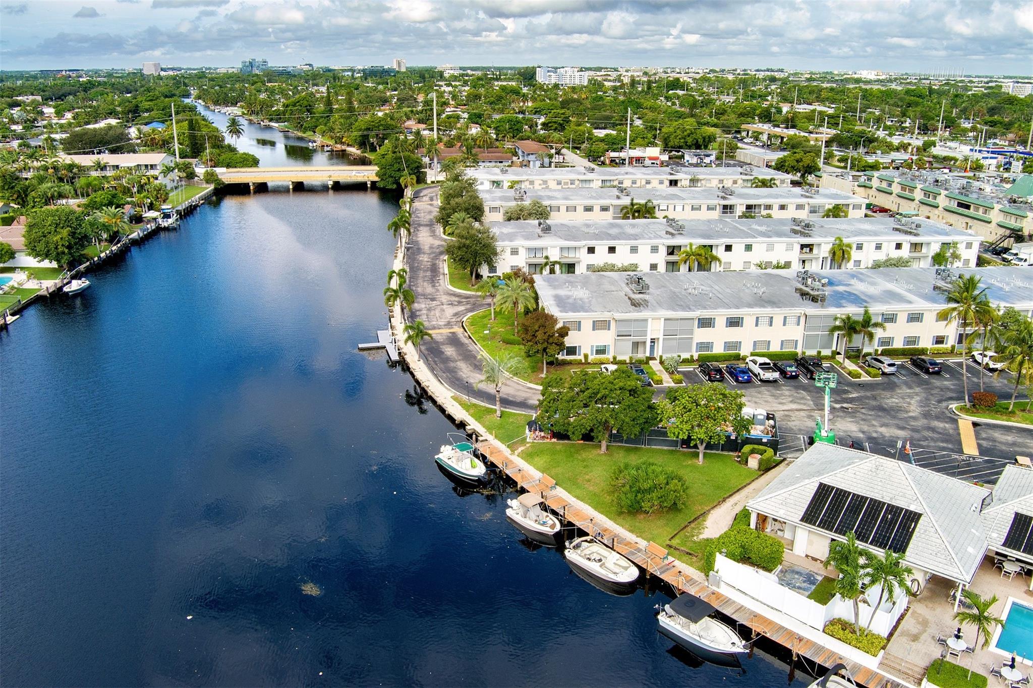 140 Cypress Club Dr 414