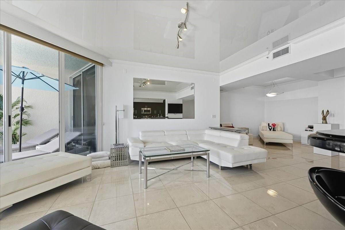 3100 N Ocean Blvd 1606